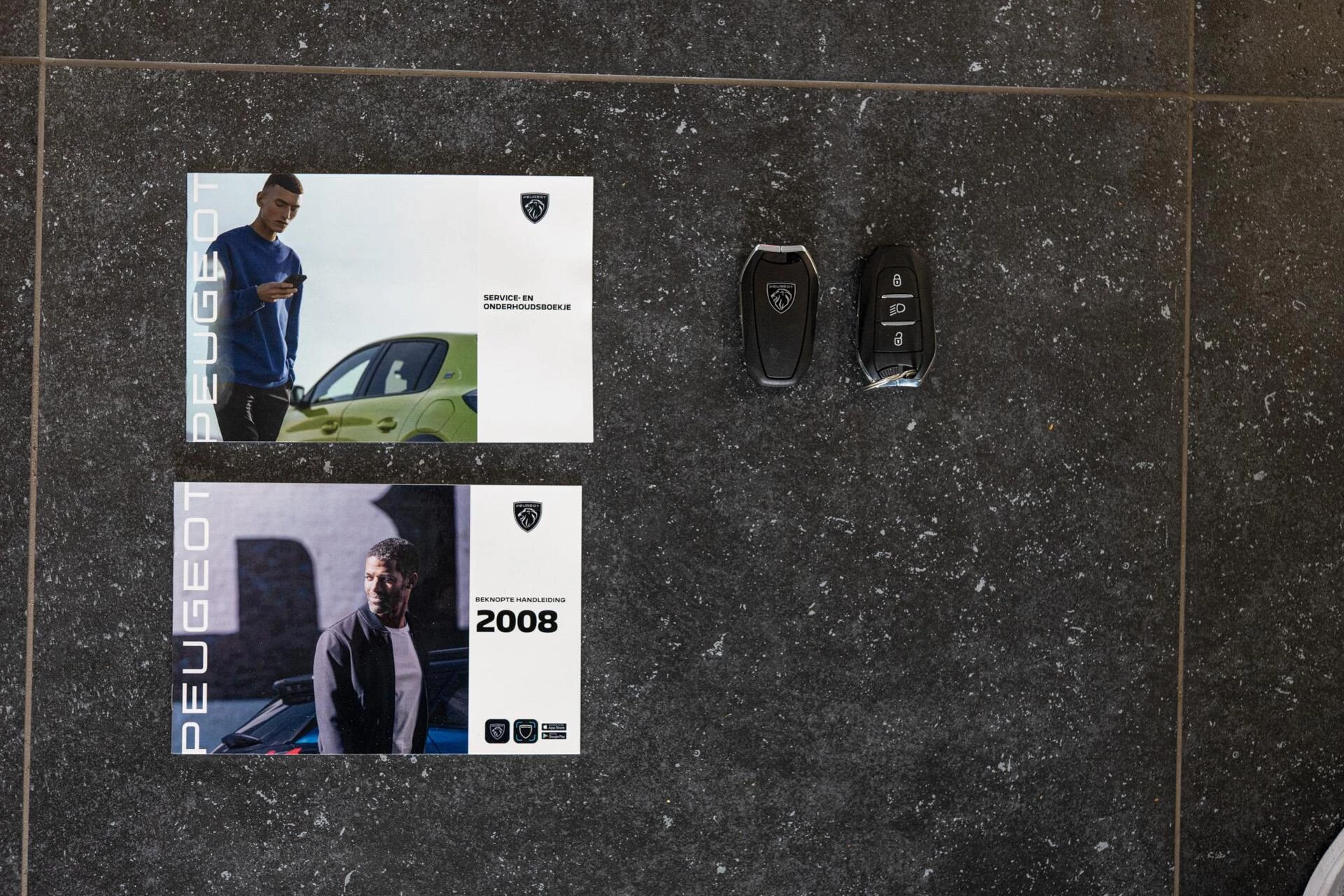 Hoofdafbeelding Peugeot e-2008