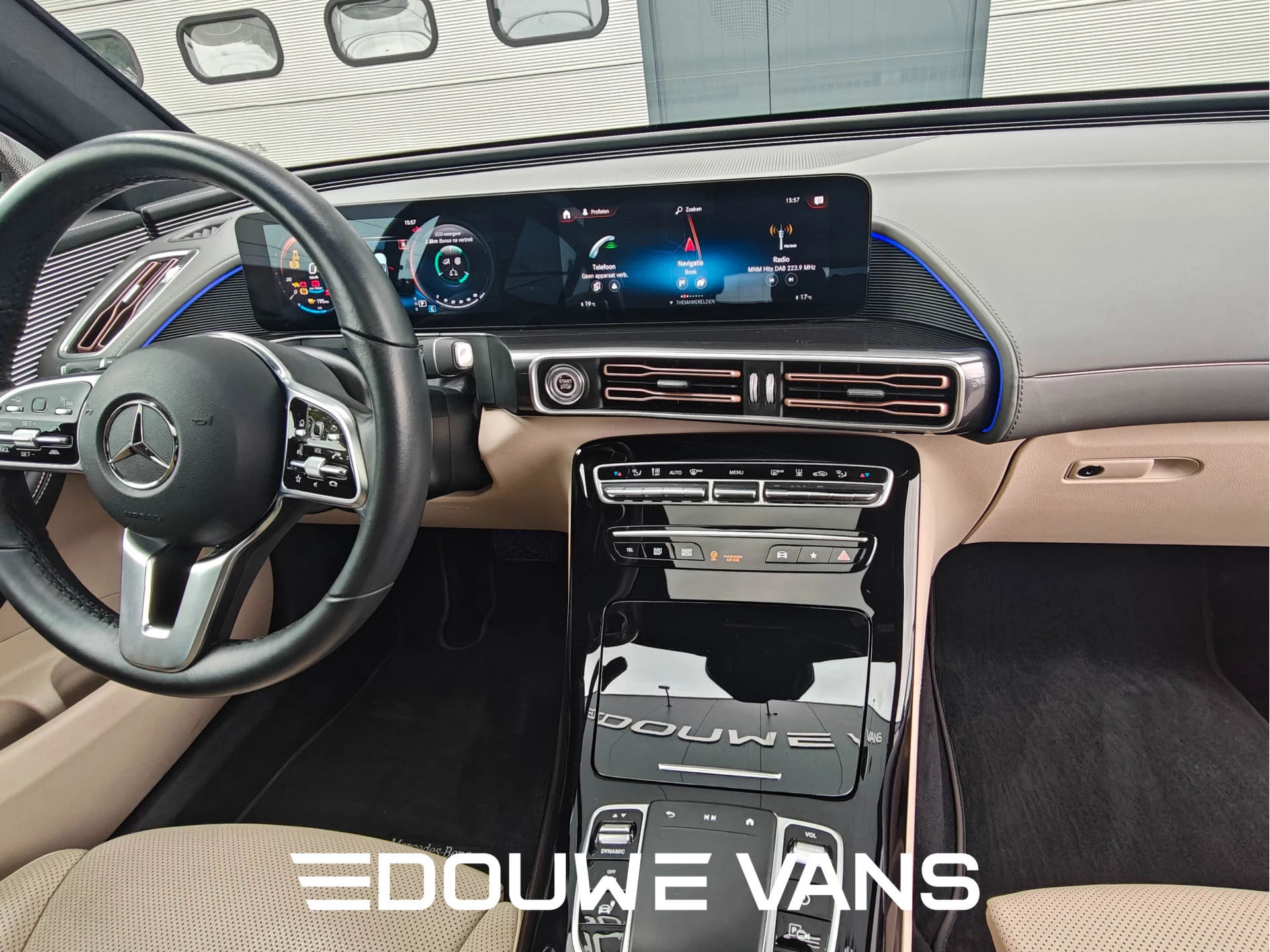 Hoofdafbeelding Mercedes-Benz EQC