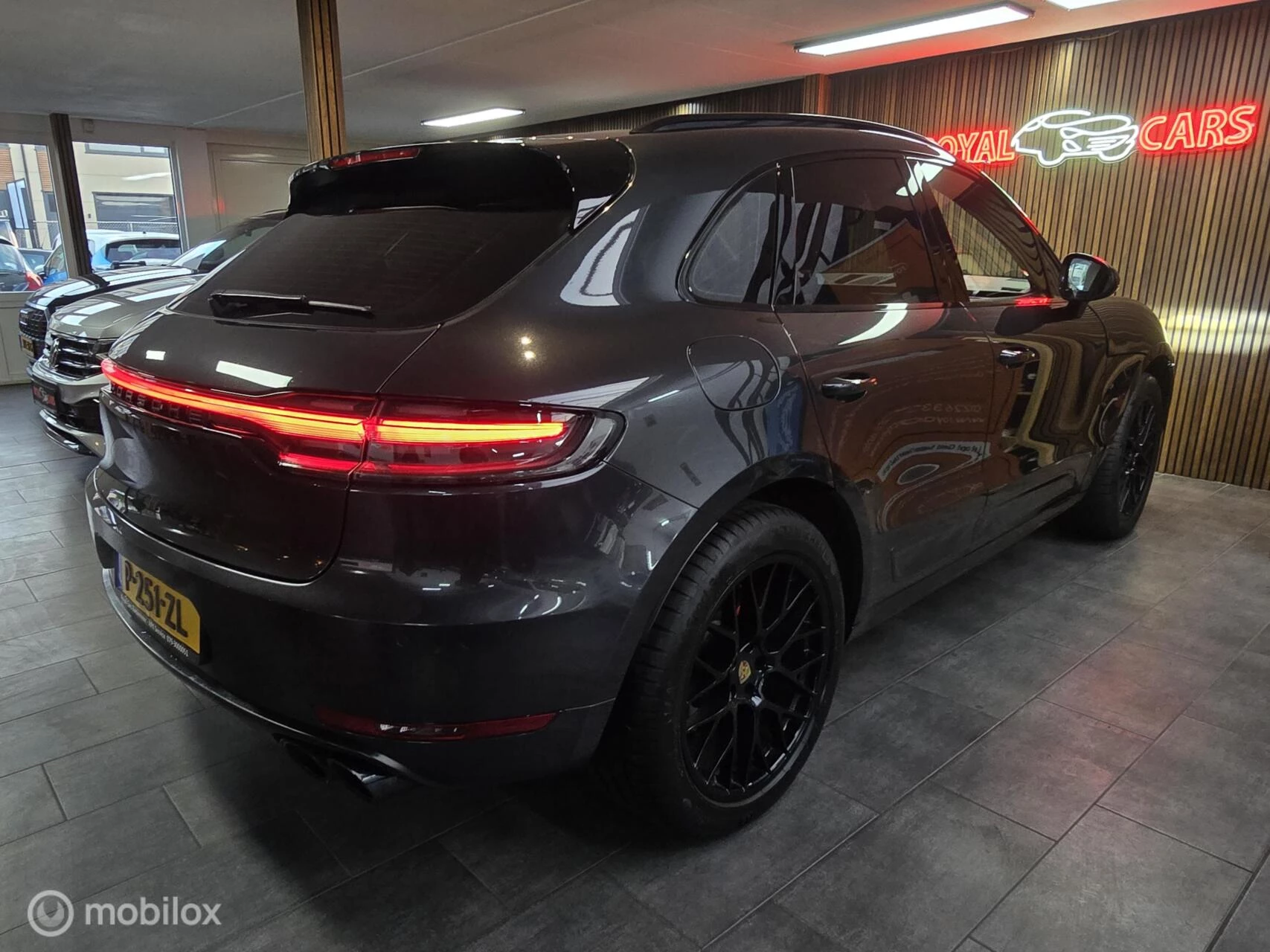 Hoofdafbeelding Porsche Macan