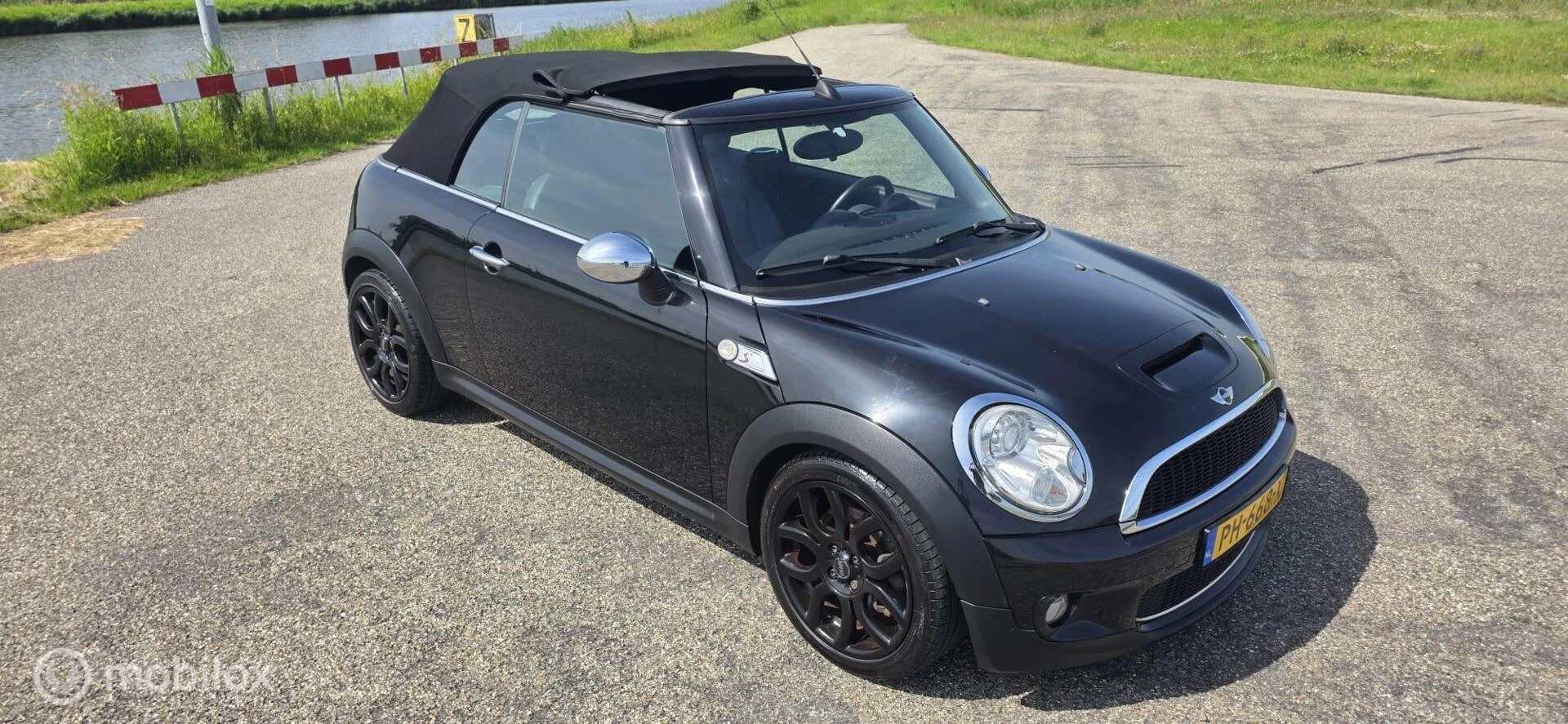Hoofdafbeelding MINI Cooper S Cabrio