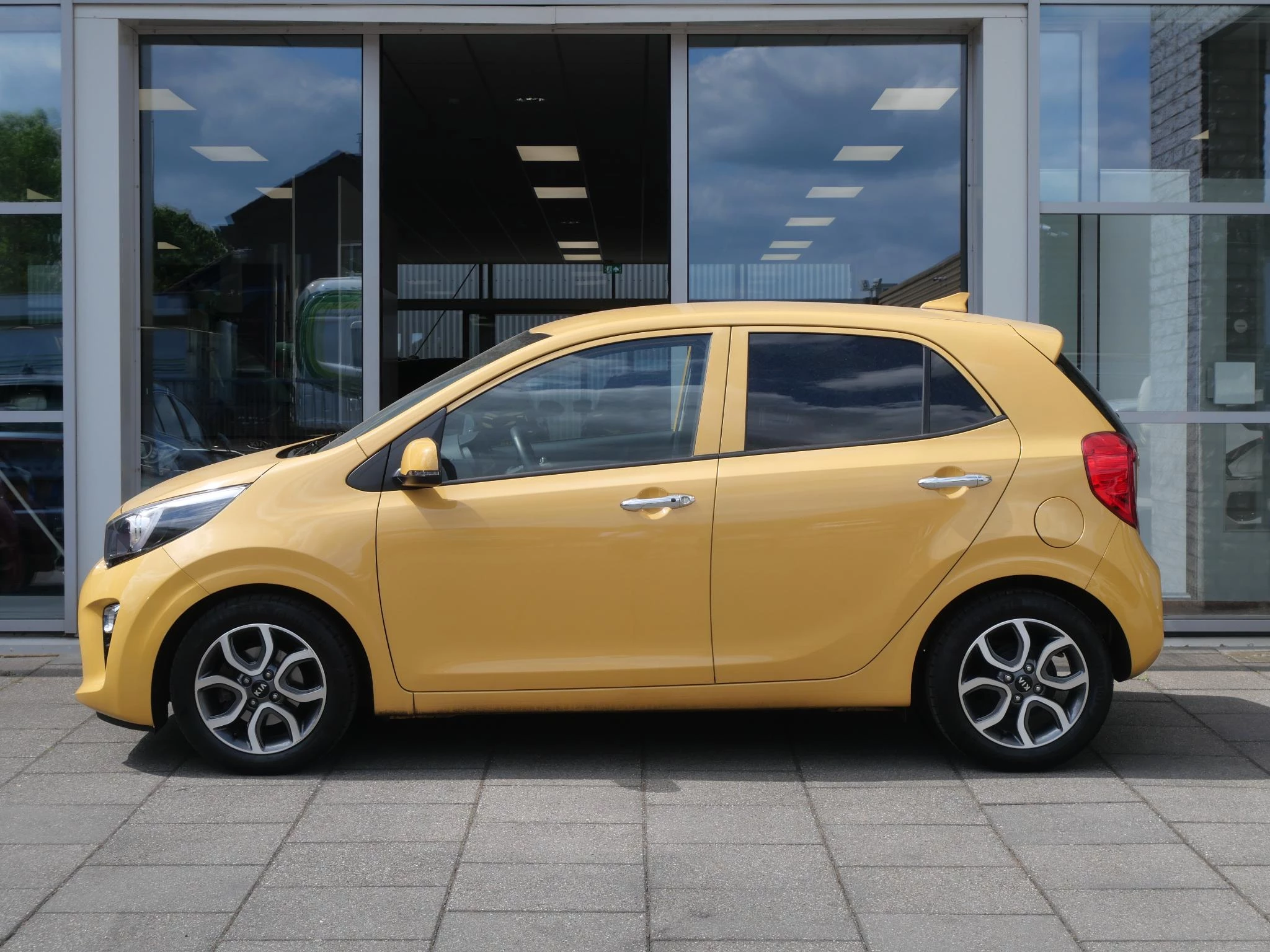 Hoofdafbeelding Kia Picanto