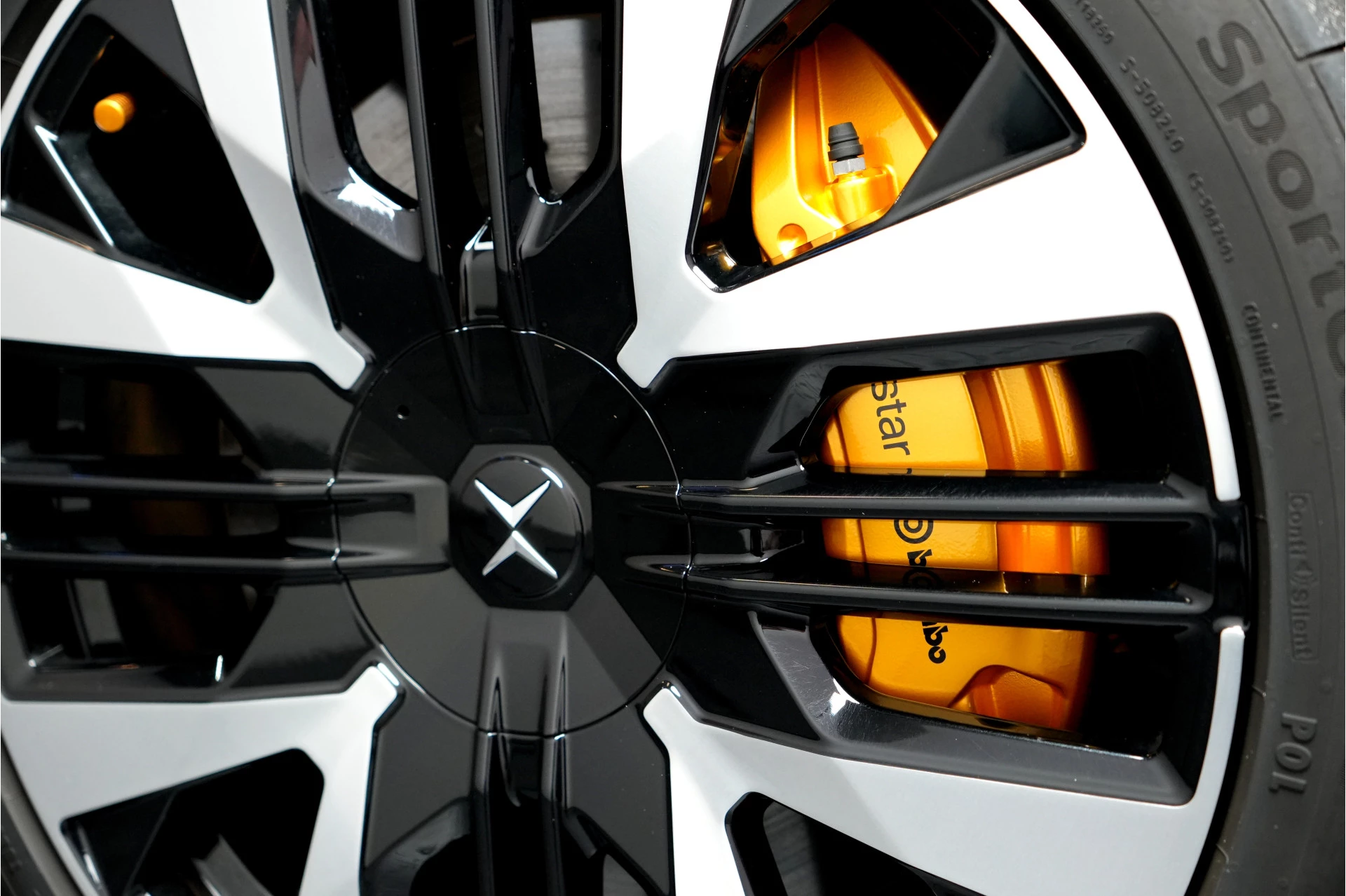 Hoofdafbeelding Polestar 2