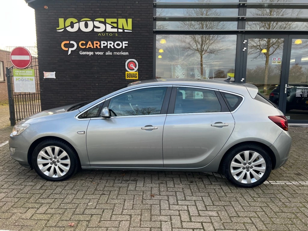 Hoofdafbeelding Opel Astra
