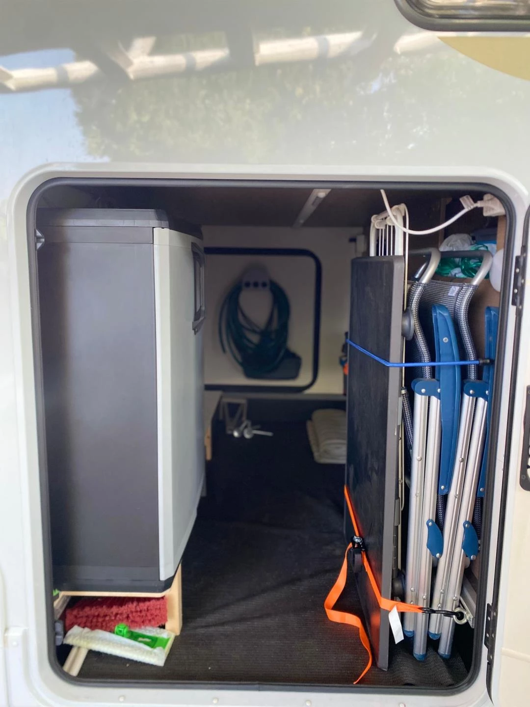 Hoofdafbeelding Carado T447