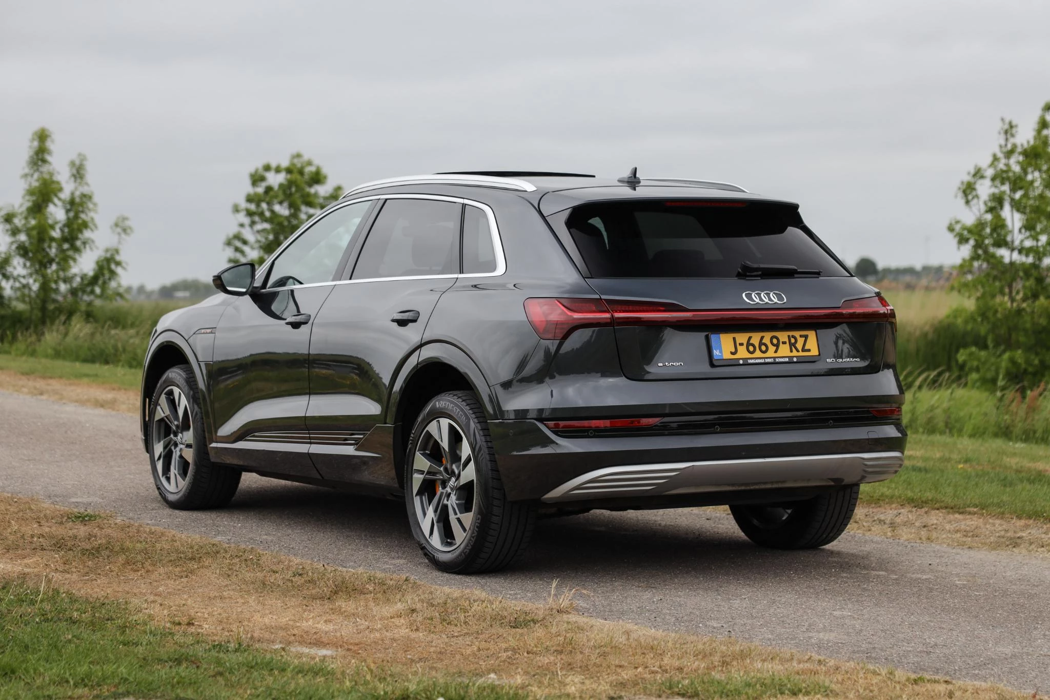 Hoofdafbeelding Audi e-tron