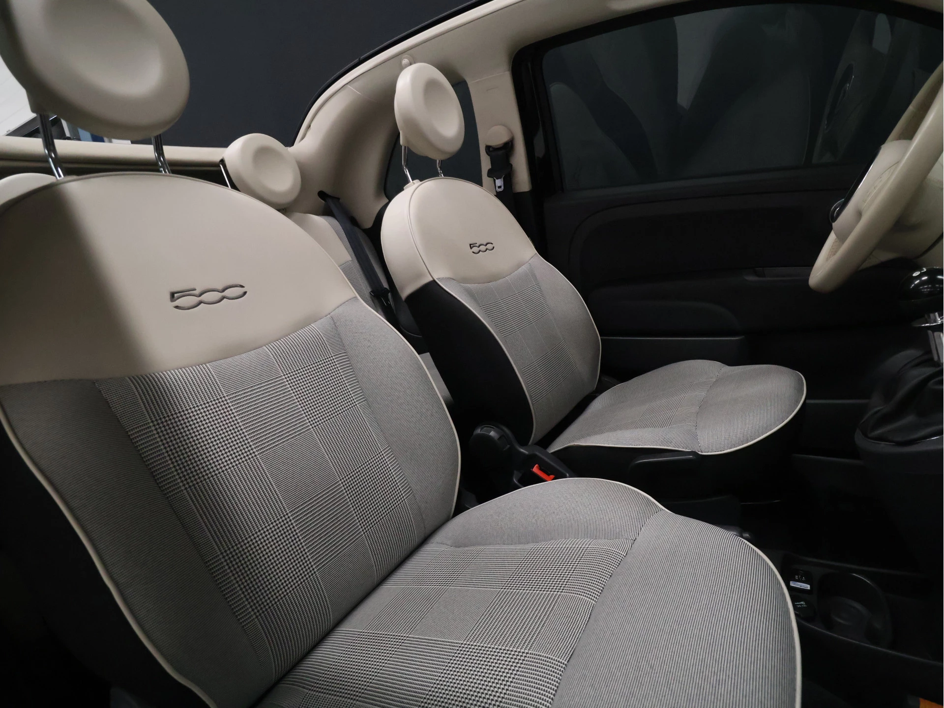 Hoofdafbeelding Fiat 500C