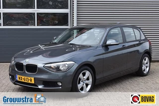 Hoofdafbeelding BMW 1 Serie BMW 1 Serie 120D HIGH EX. UPGR. / LEDER / 5 DEURS / NAVI / CLIMA