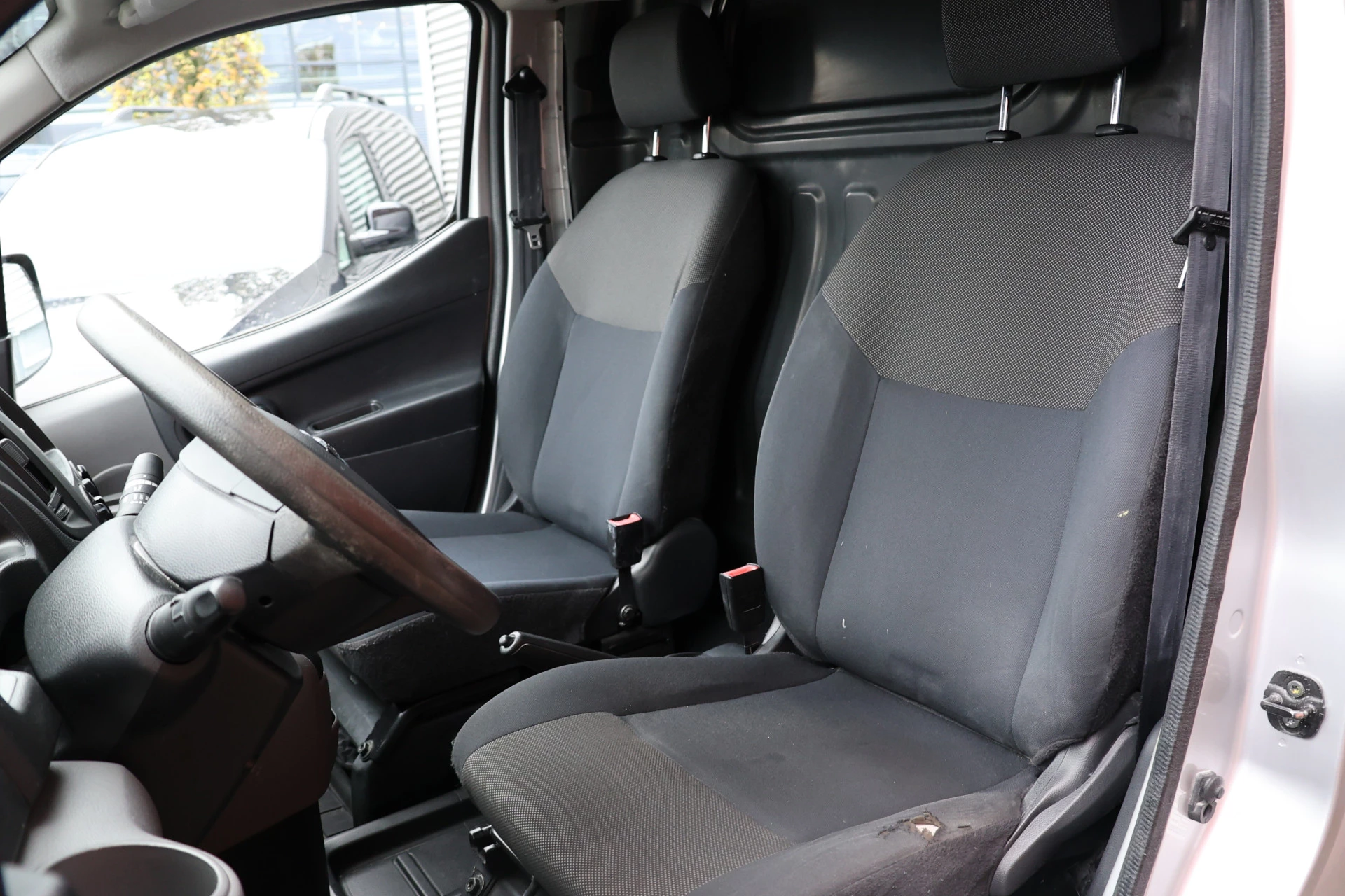 Hoofdafbeelding Nissan NV200