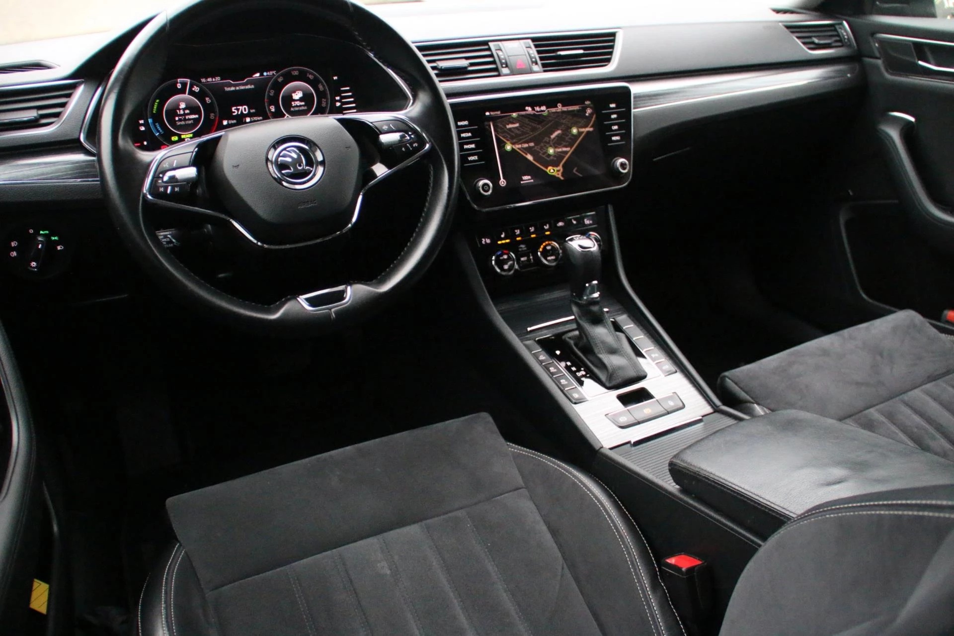 Hoofdafbeelding Škoda Superb