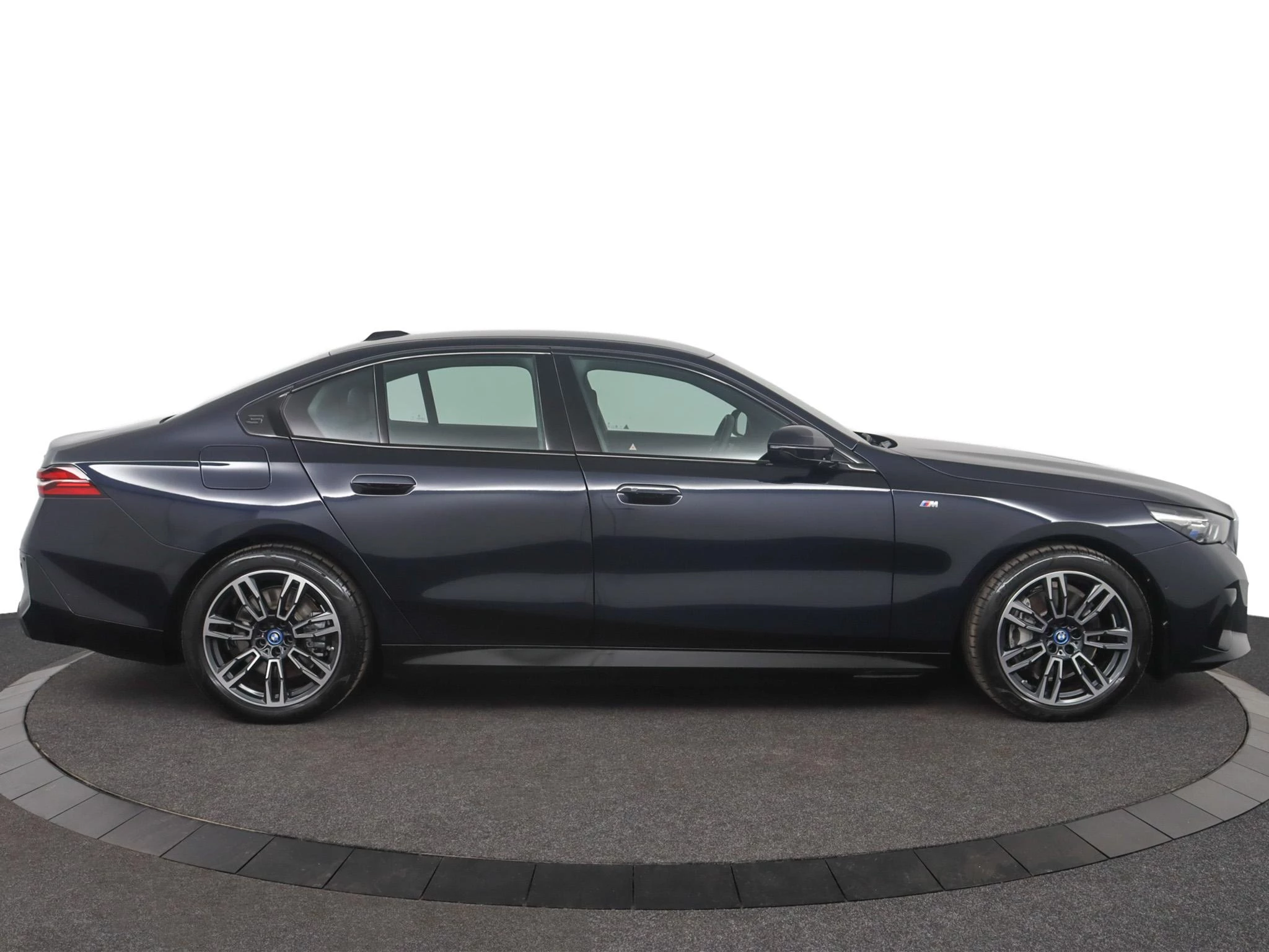 Hoofdafbeelding BMW i5