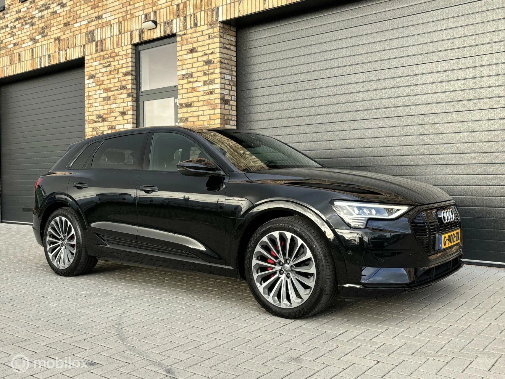 Hoofdafbeelding Audi e-tron