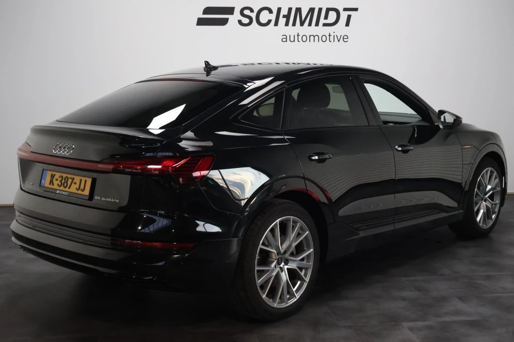 Hoofdafbeelding Audi e-tron