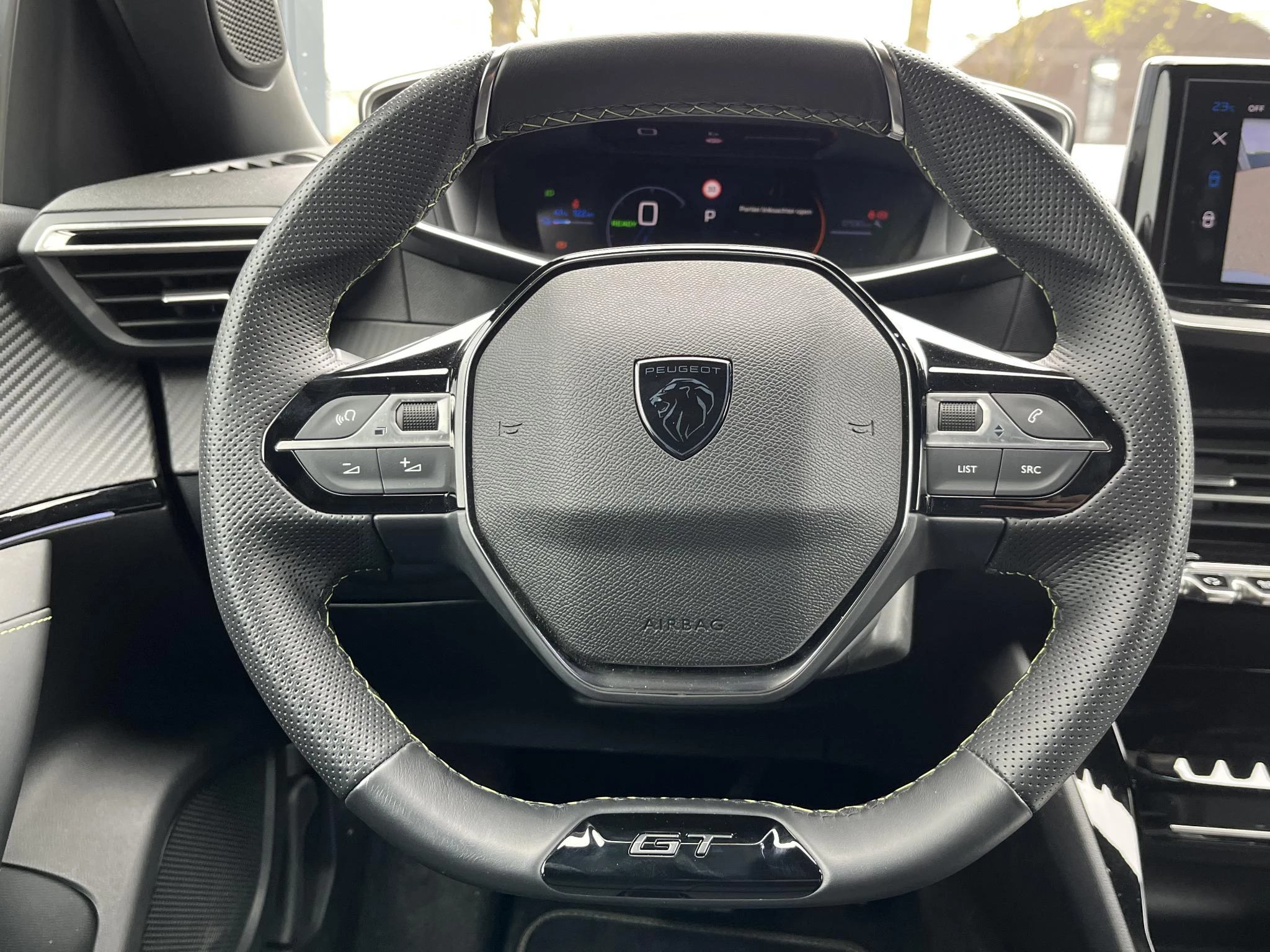 Hoofdafbeelding Peugeot e-2008