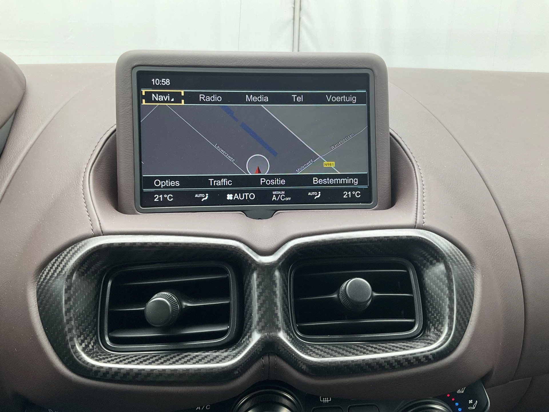 Hoofdafbeelding Aston Martin V8 Vantage