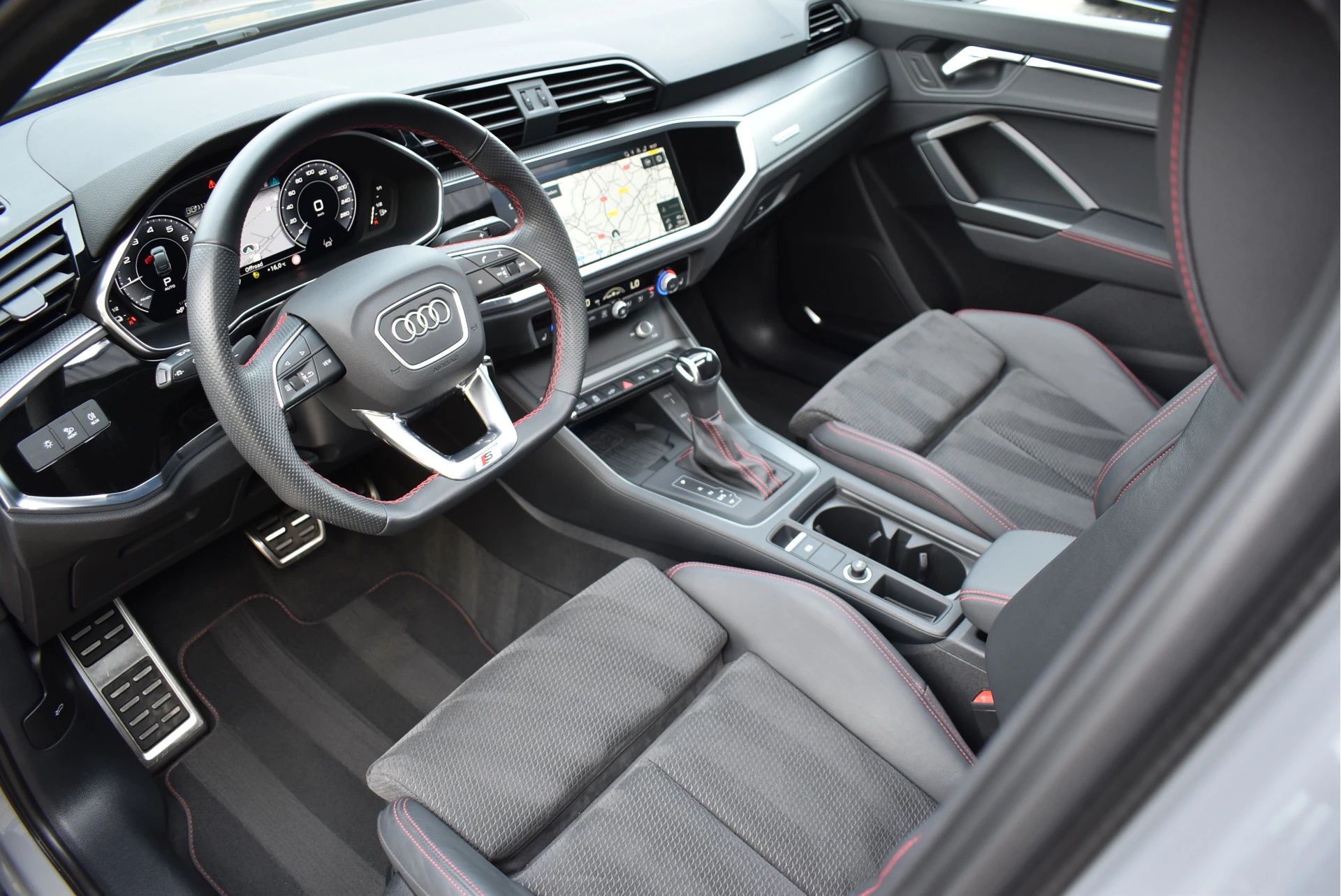 Hoofdafbeelding Audi Q3
