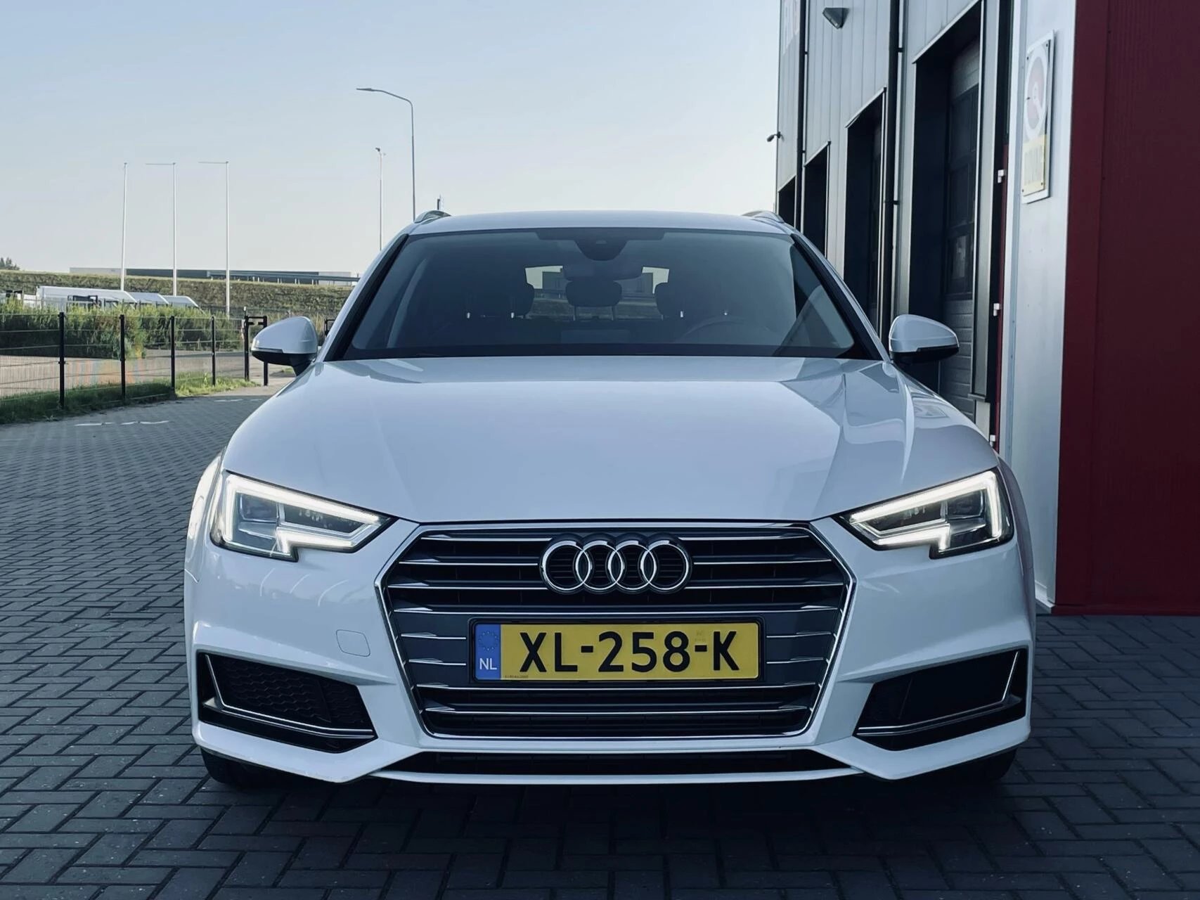 Hoofdafbeelding Audi A4