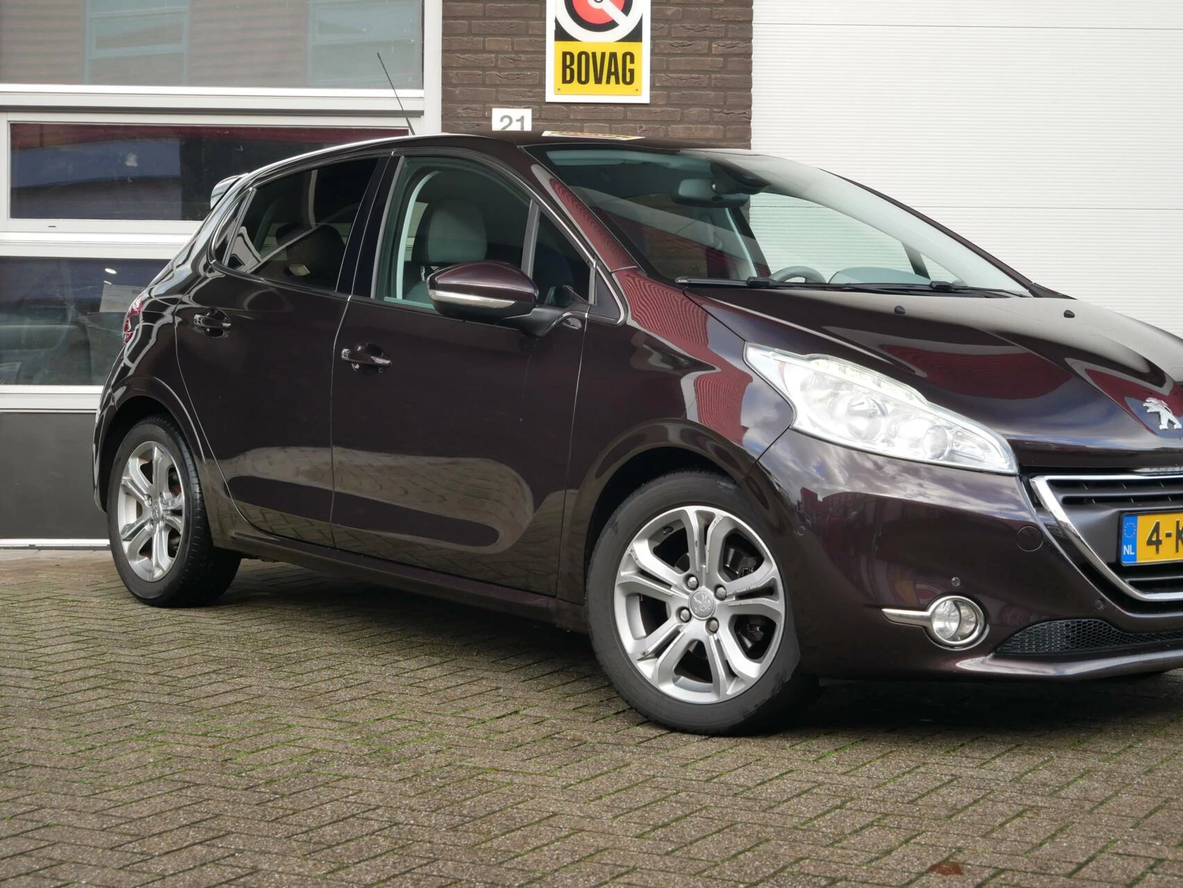 Hoofdafbeelding Peugeot 208