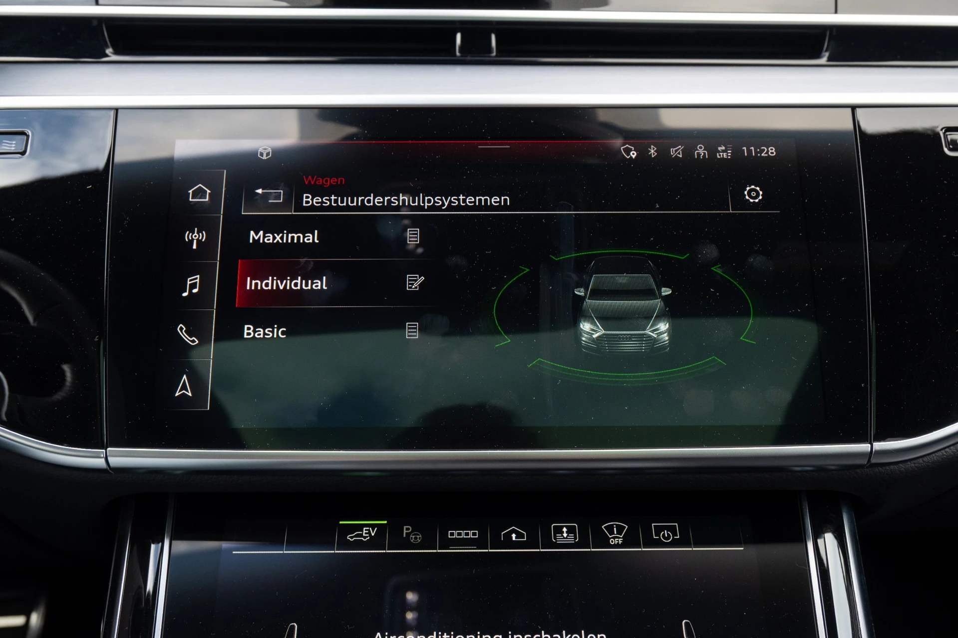 Hoofdafbeelding Audi A8