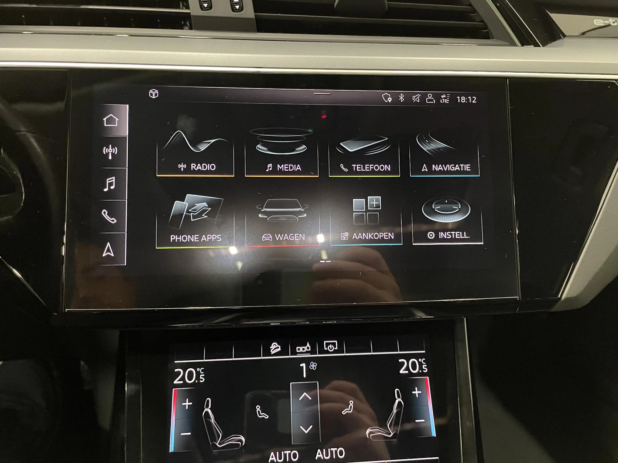 Hoofdafbeelding Audi e-tron