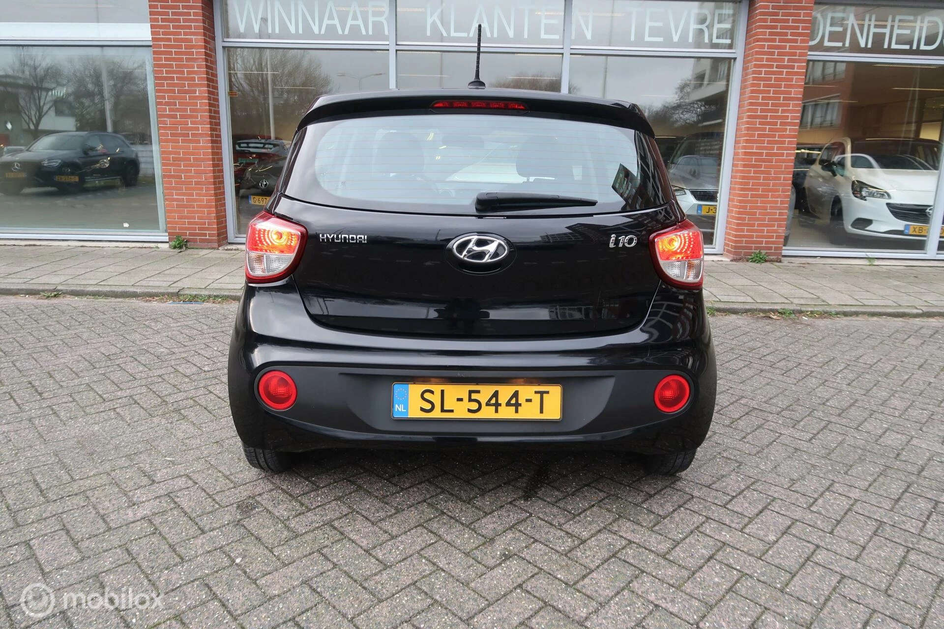 Hoofdafbeelding Hyundai i10