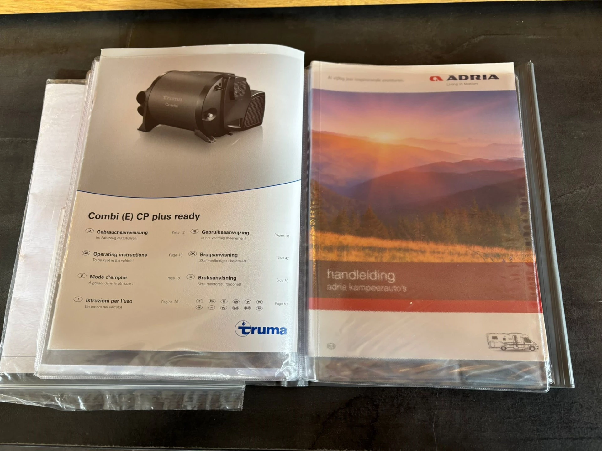 Hoofdafbeelding Adria CORAL S 670SL