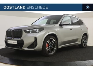 Hoofdafbeelding BMW iX1 BMW iX1 xDrive30 High Executive M Sport 67 kWh / Adaptieve LED / Sportstoelen / Parking Assistant Plus / Adaptief M Onderstel / Memory Seats / Head-Up / Comfort Access