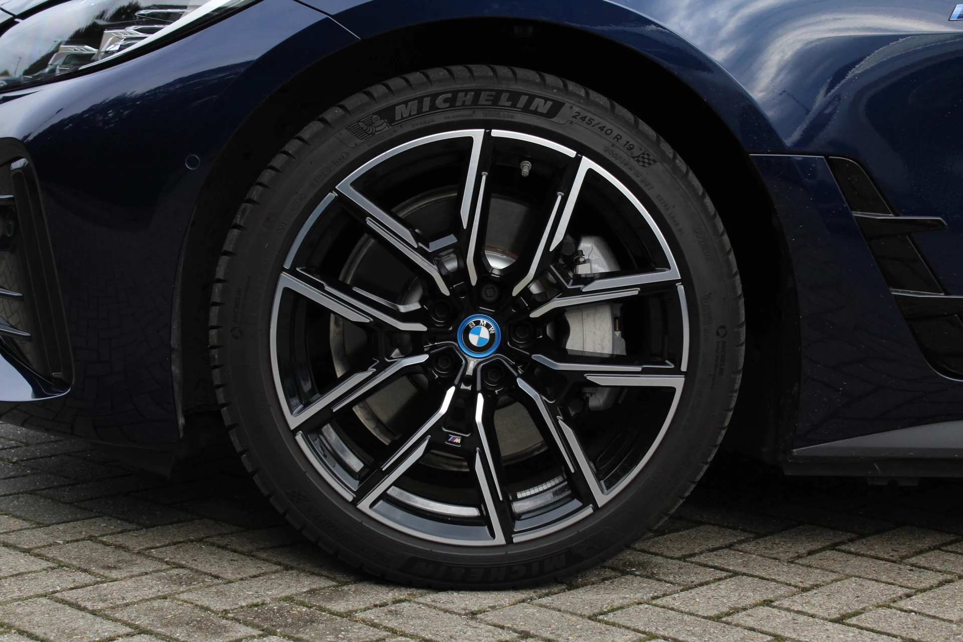 Hoofdafbeelding BMW i4