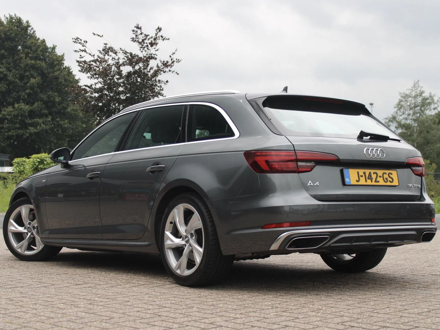 Hoofdafbeelding Audi A4