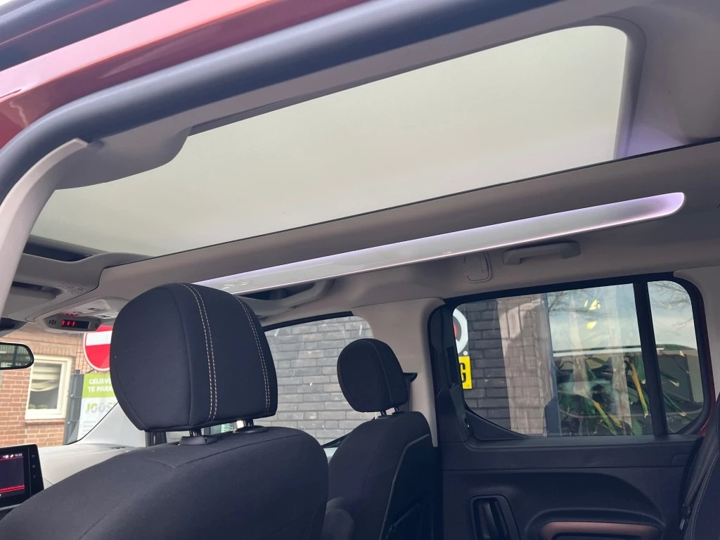 Hoofdafbeelding Peugeot Rifter