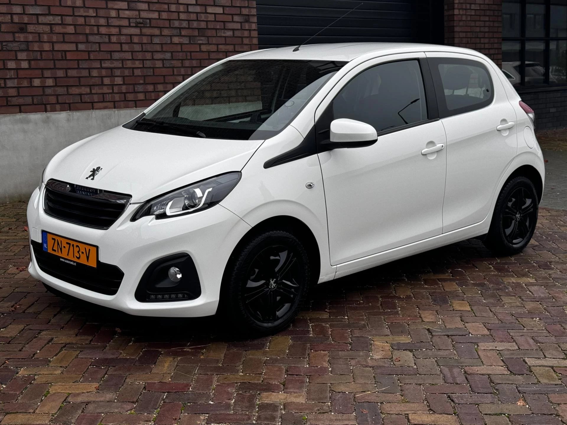 Hoofdafbeelding Peugeot 108