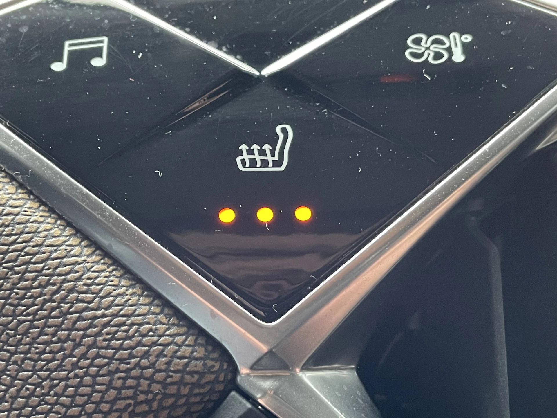 Hoofdafbeelding DS DS 3