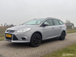 Ford Focus Wagon 1.0 EcoBoost Titanium zuinig unieke kleur