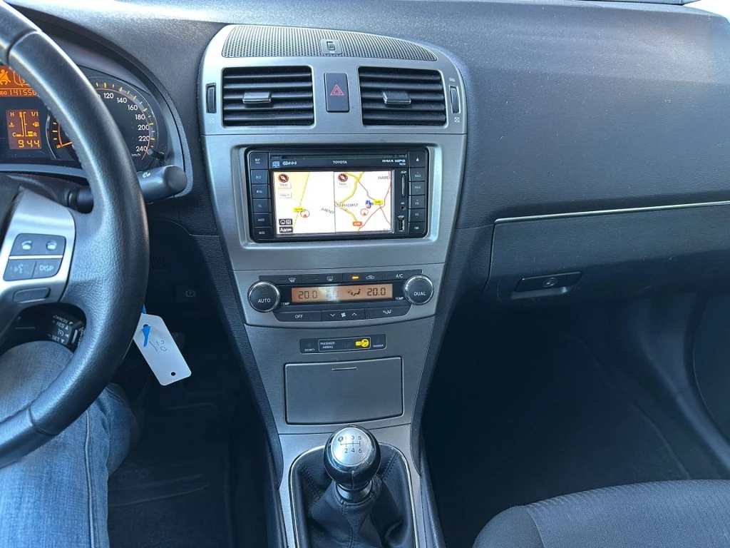 Hoofdafbeelding Toyota Avensis