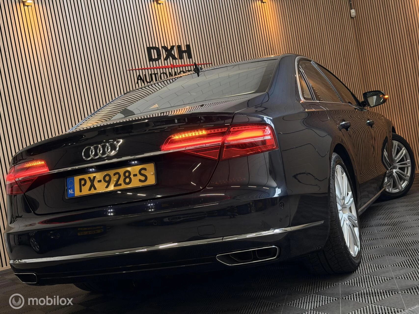 Hoofdafbeelding Audi A8