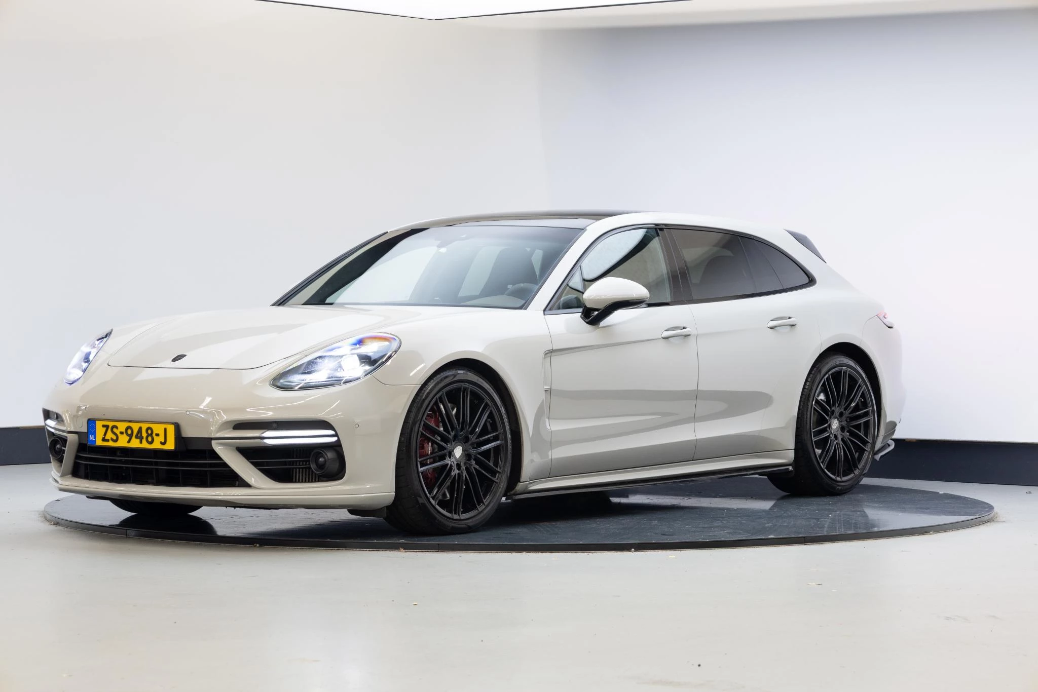 Hoofdafbeelding Porsche Panamera