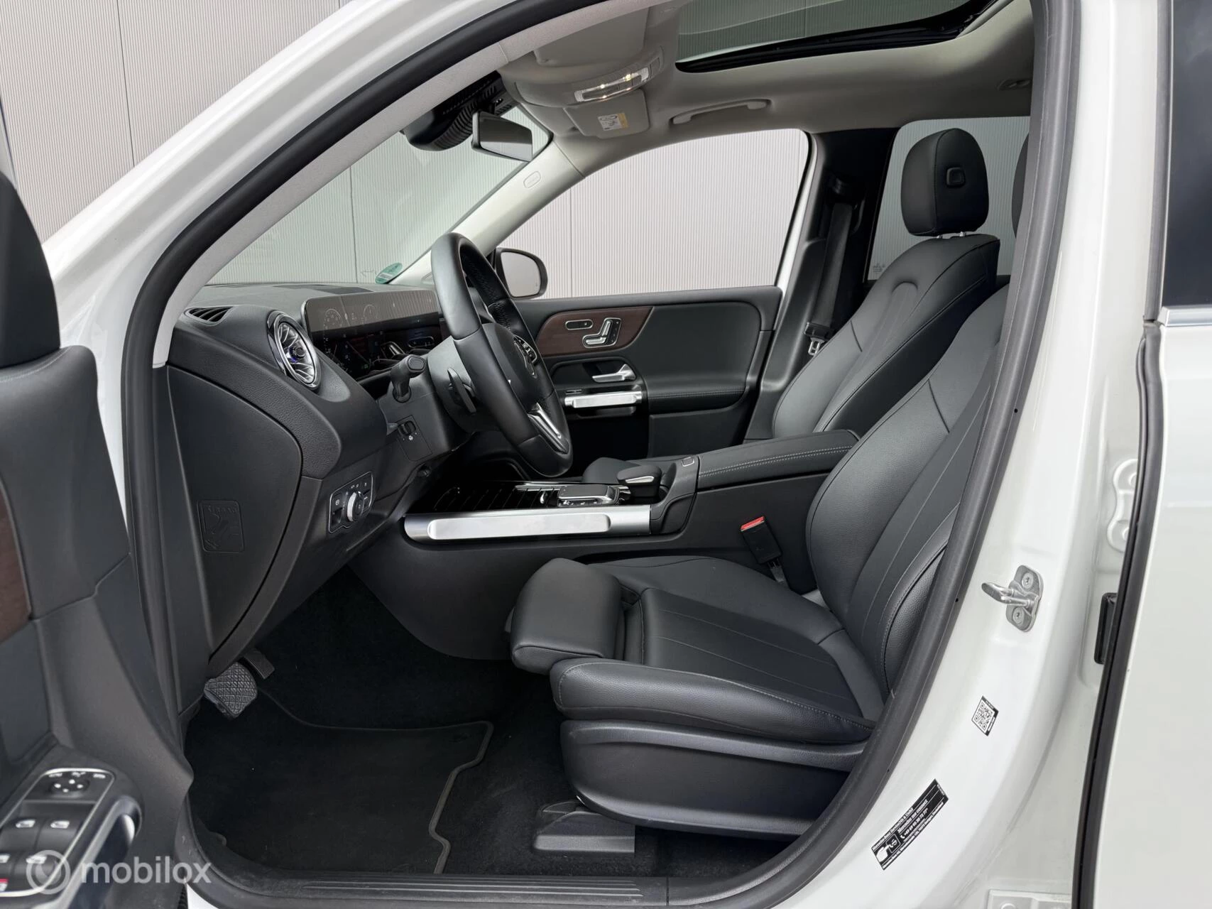Hoofdafbeelding Mercedes-Benz EQB