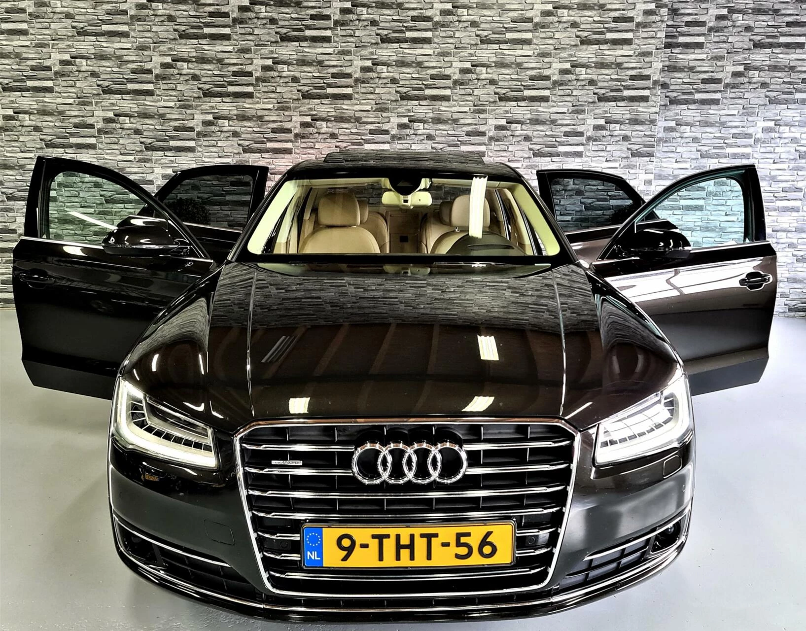 Hoofdafbeelding Audi A8