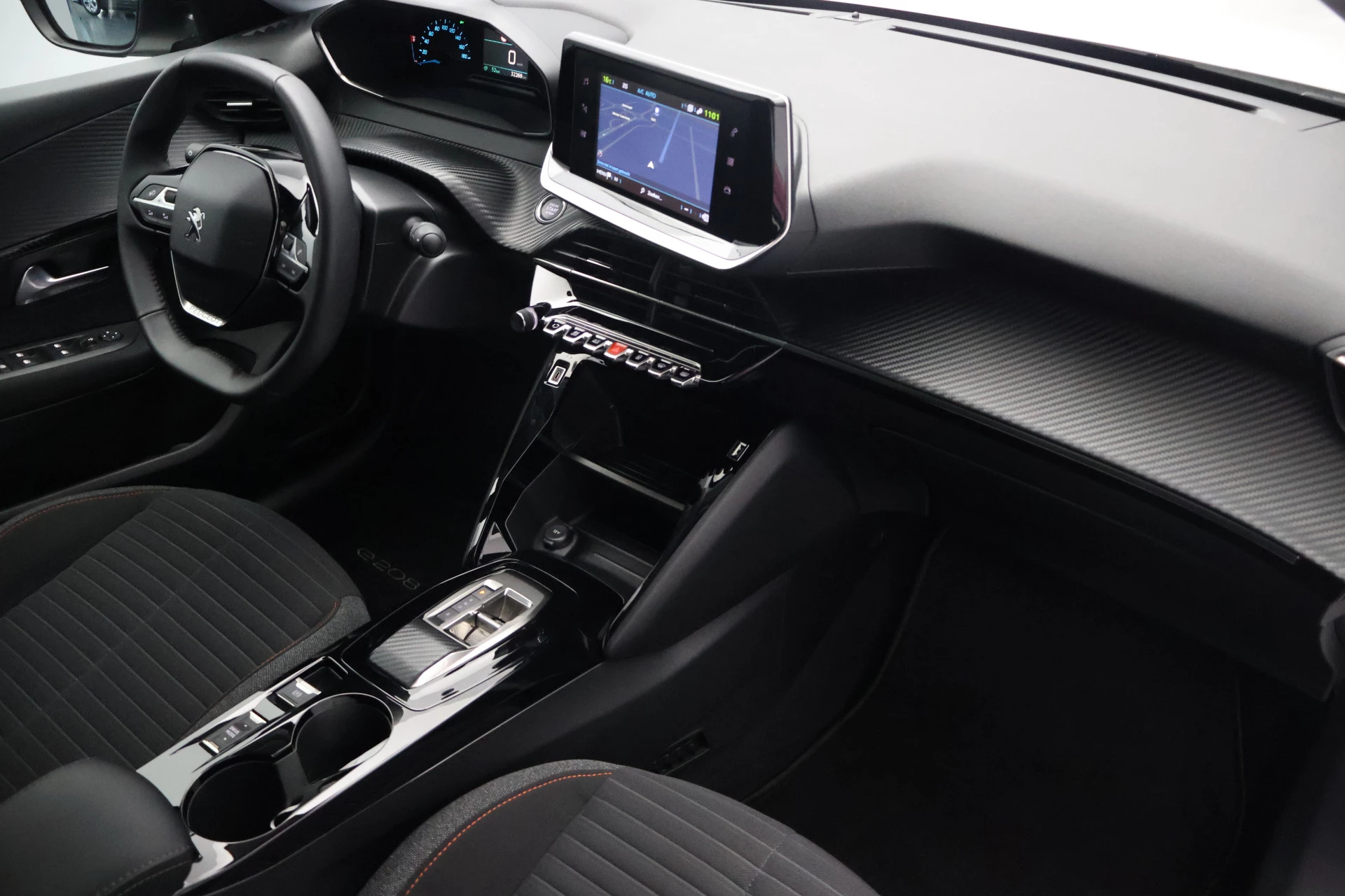Hoofdafbeelding Peugeot e-208