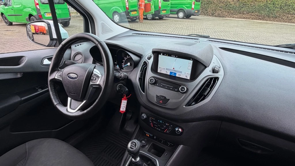 Hoofdafbeelding Ford Transit Courier