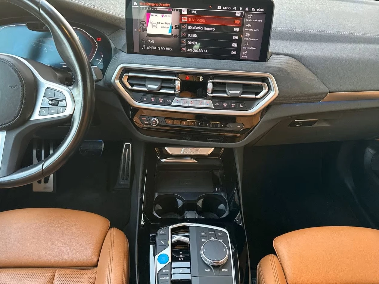 Hoofdafbeelding BMW iX3