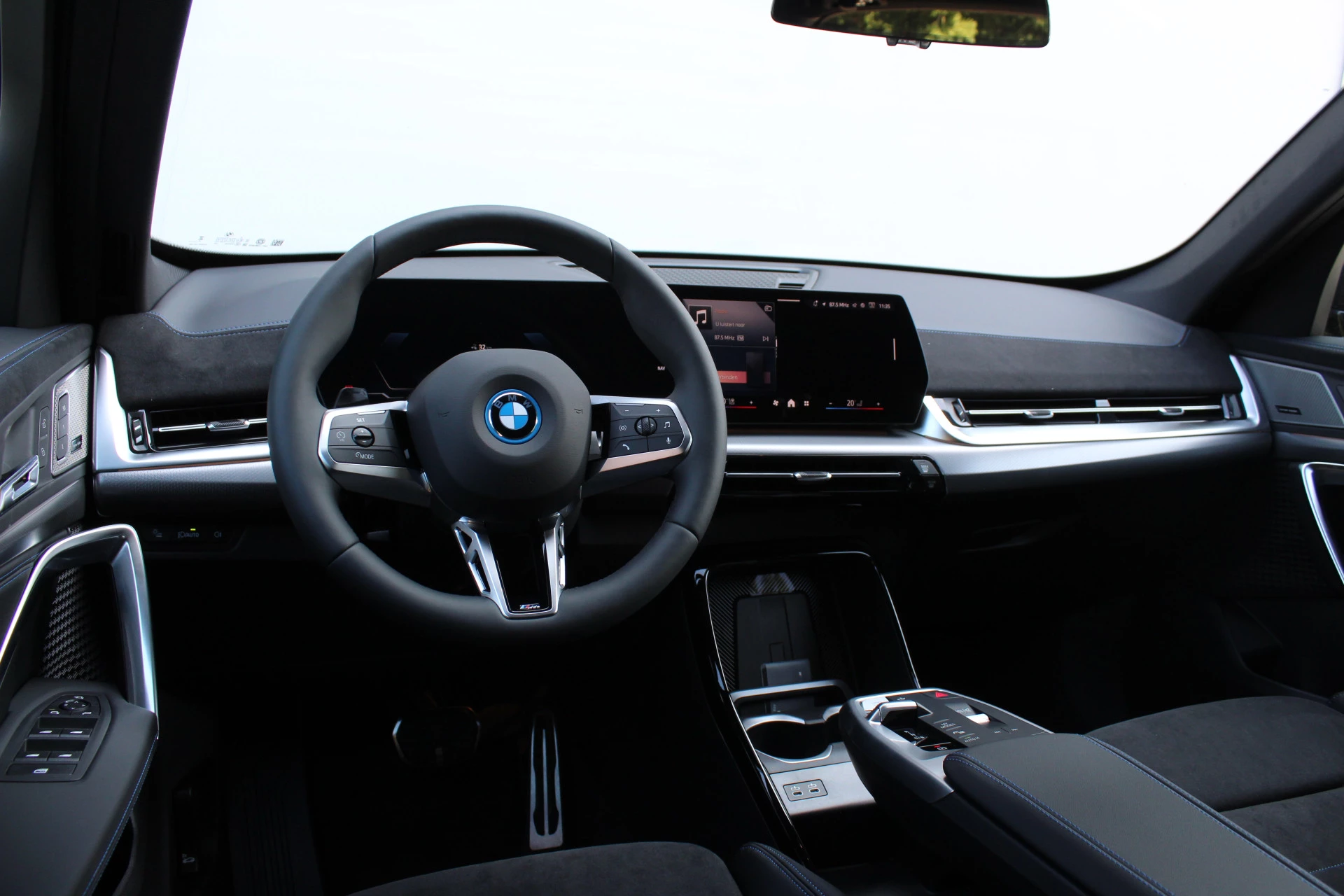 Hoofdafbeelding BMW iX1