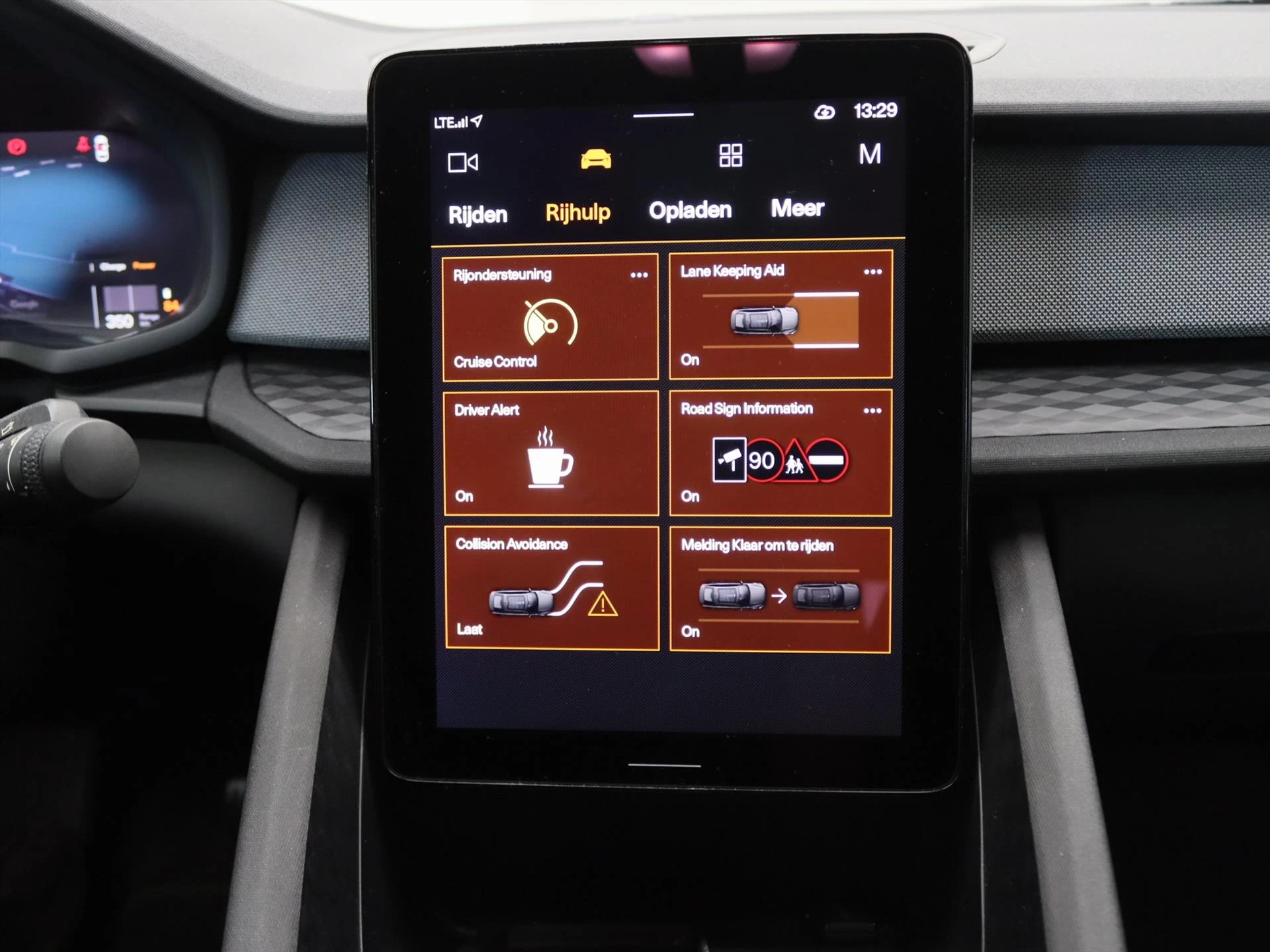 Hoofdafbeelding Polestar 2