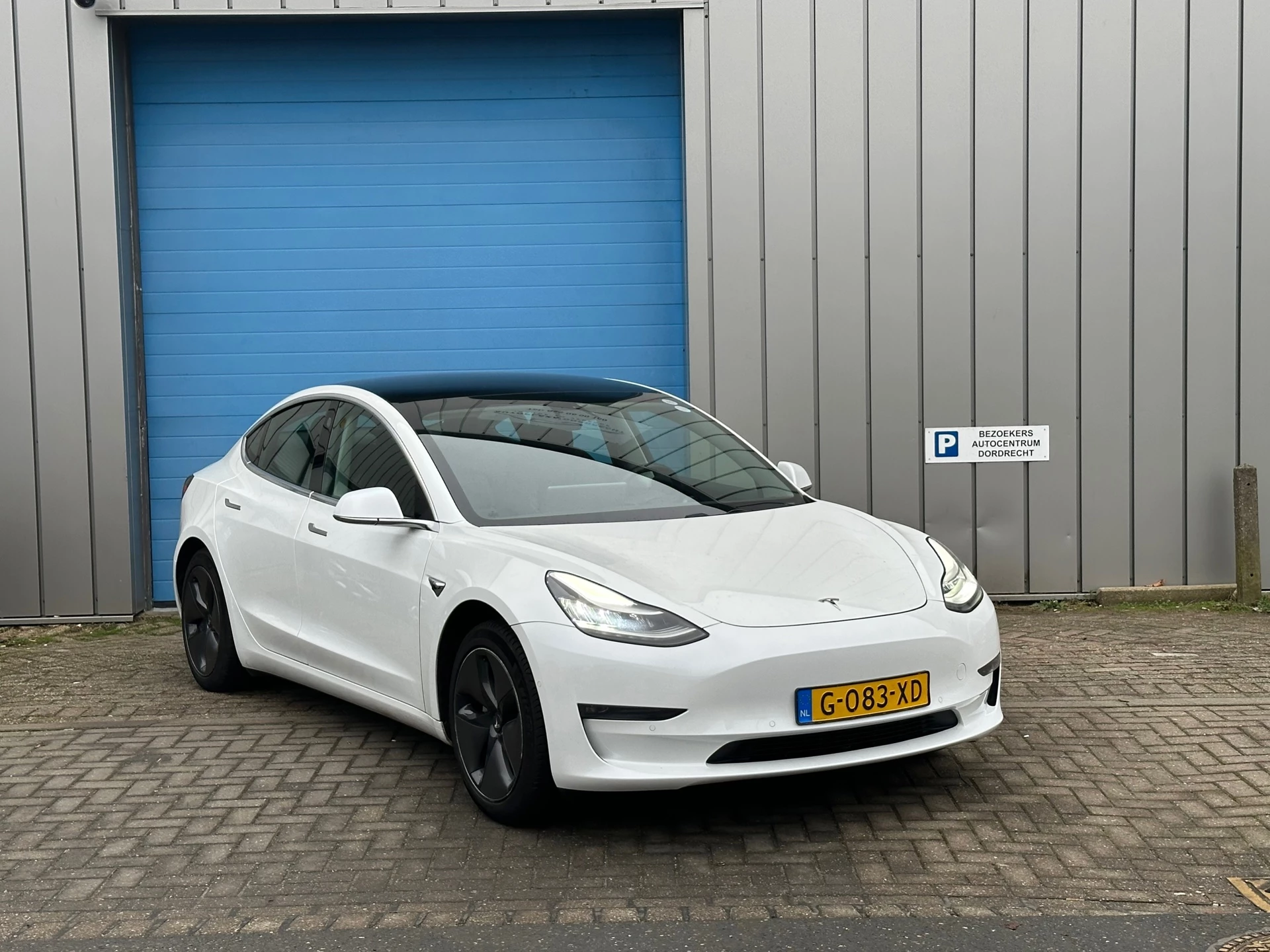 Hoofdafbeelding Tesla Model 3