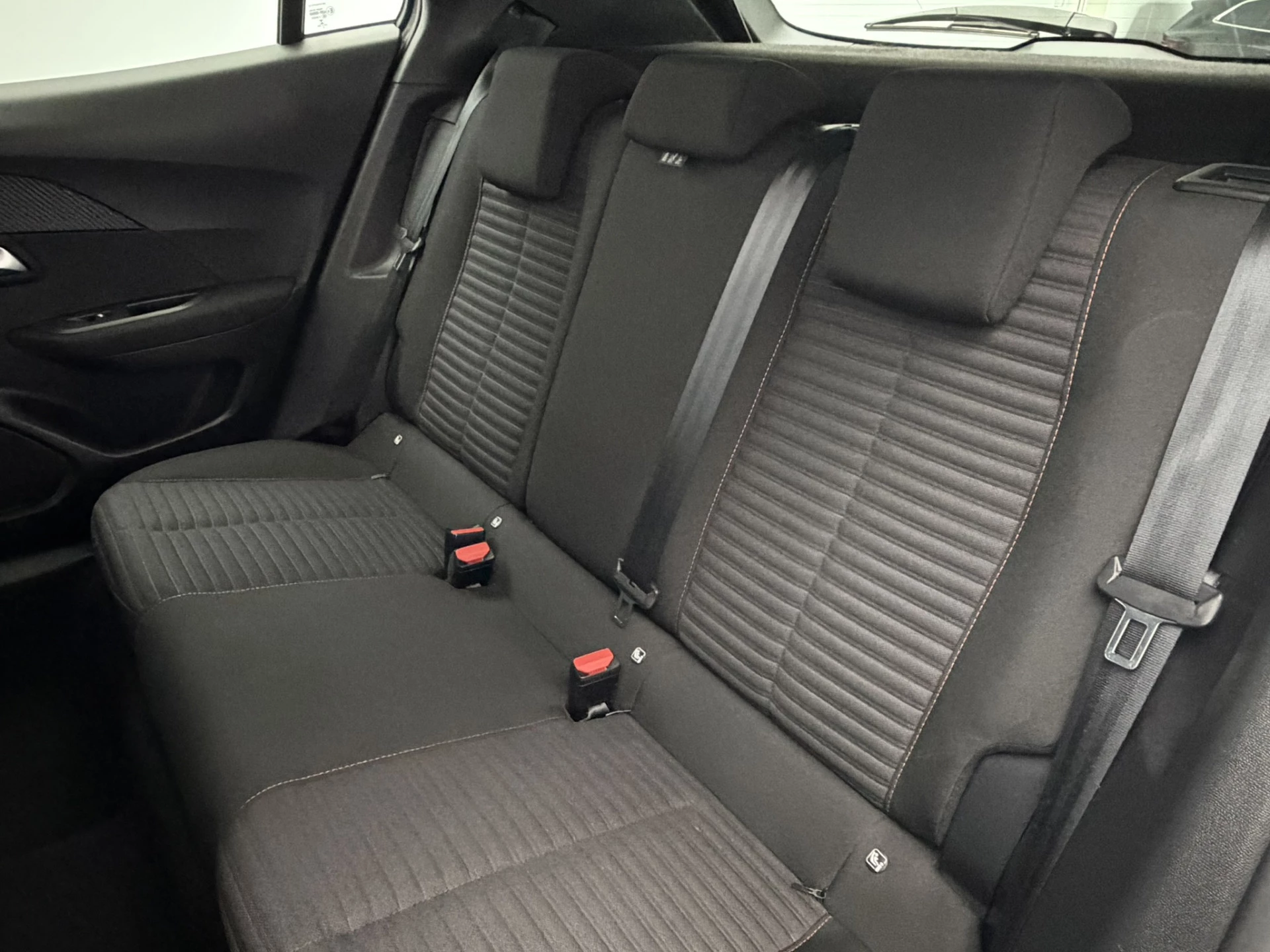 Hoofdafbeelding Peugeot e-2008