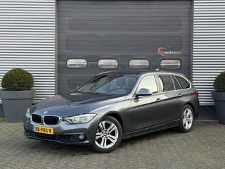 BMW 3-serie Touring 320i Centennial High Executive | Navigatie | Trekhaak | Elektrische Echterklep | Climate Control | Parkeersensoren |