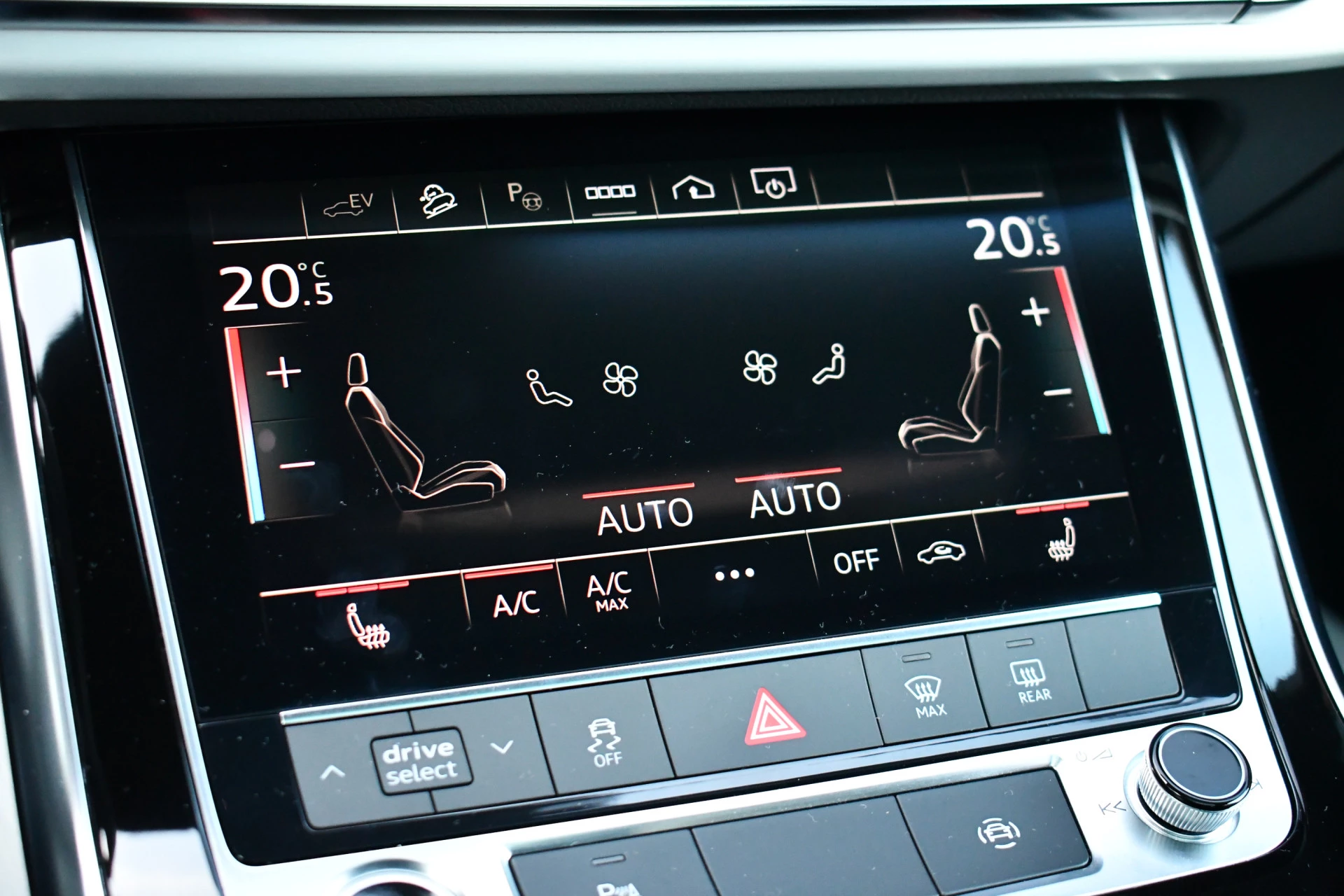 Hoofdafbeelding Audi Q8