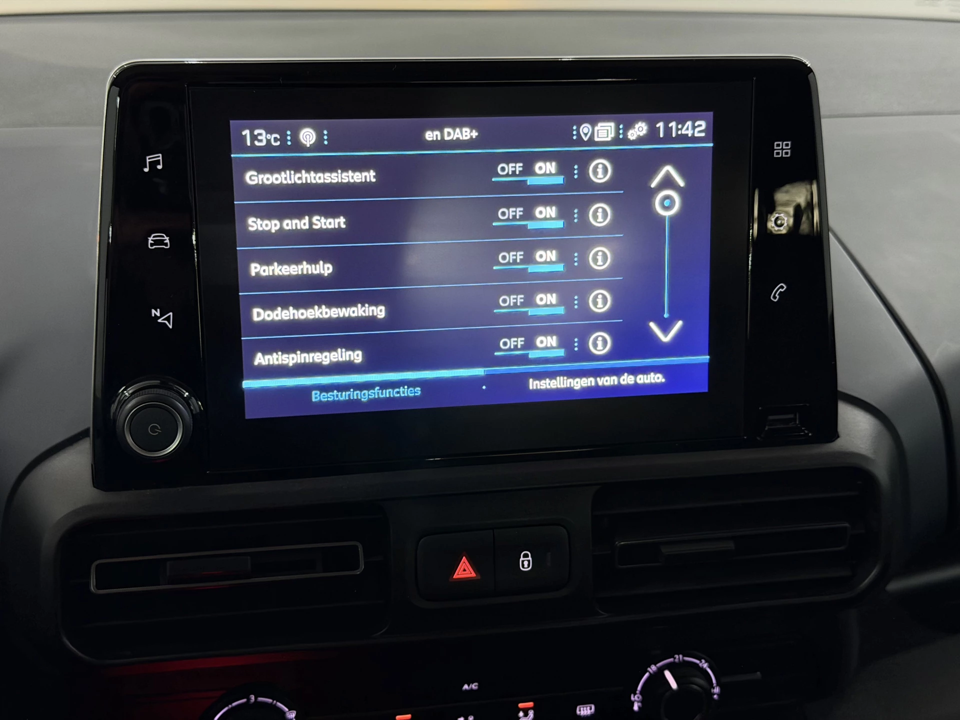 Hoofdafbeelding Peugeot Rifter