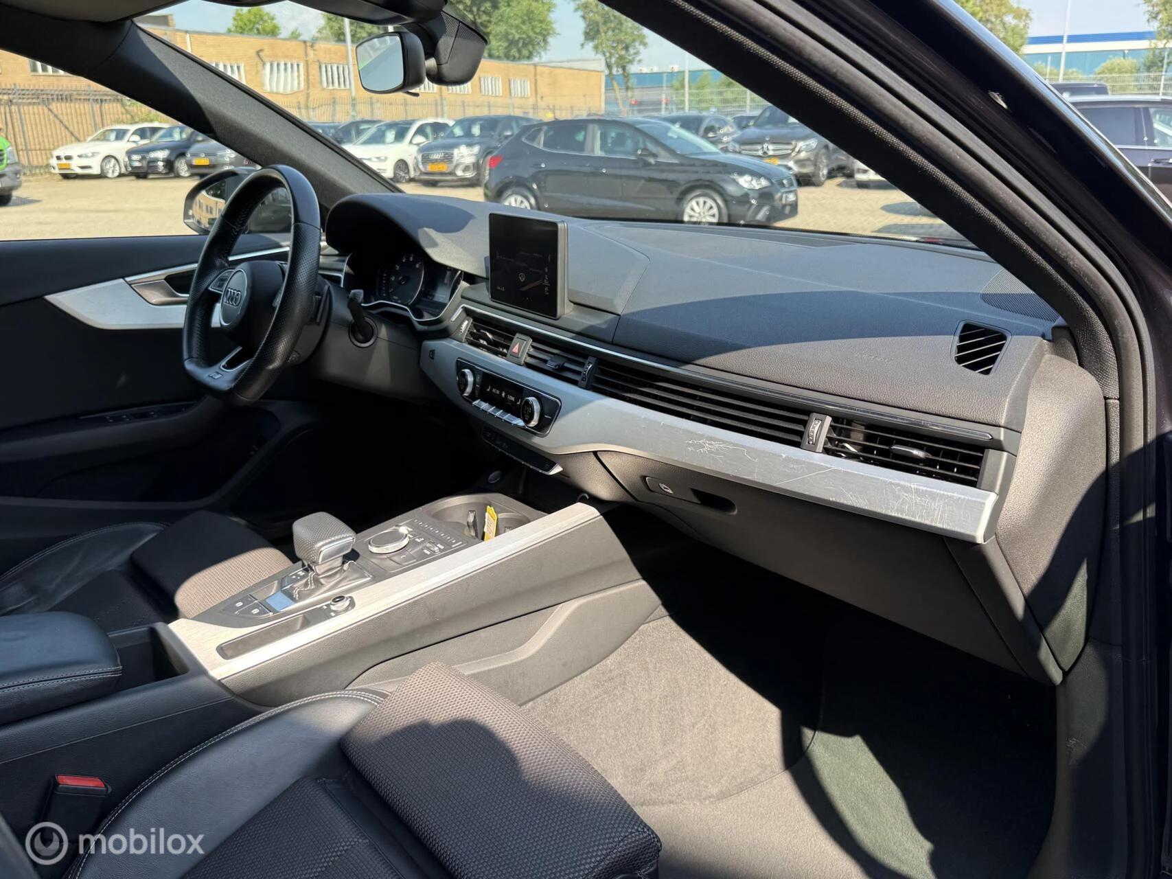 Hoofdafbeelding Audi A4