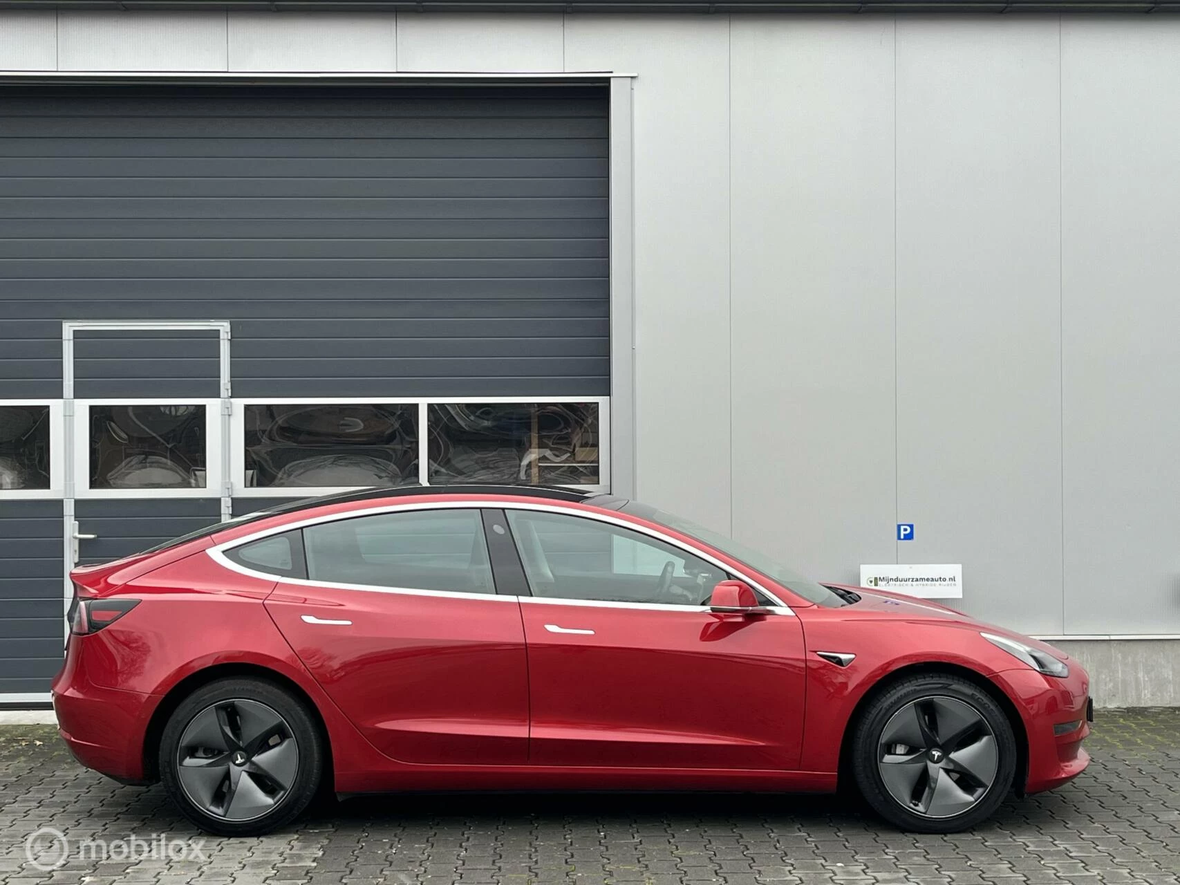 Hoofdafbeelding Tesla Model 3