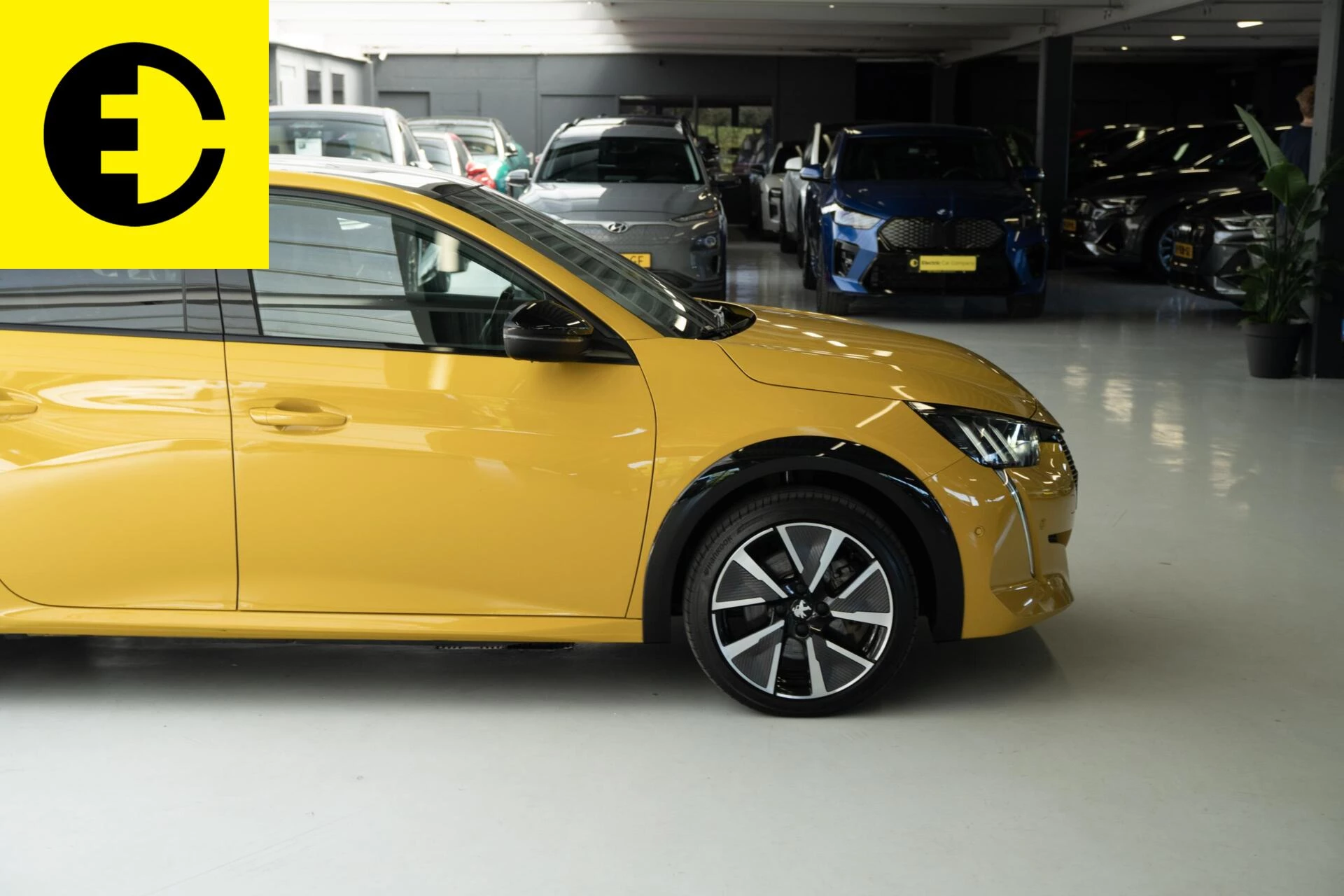 Hoofdafbeelding Peugeot e-208